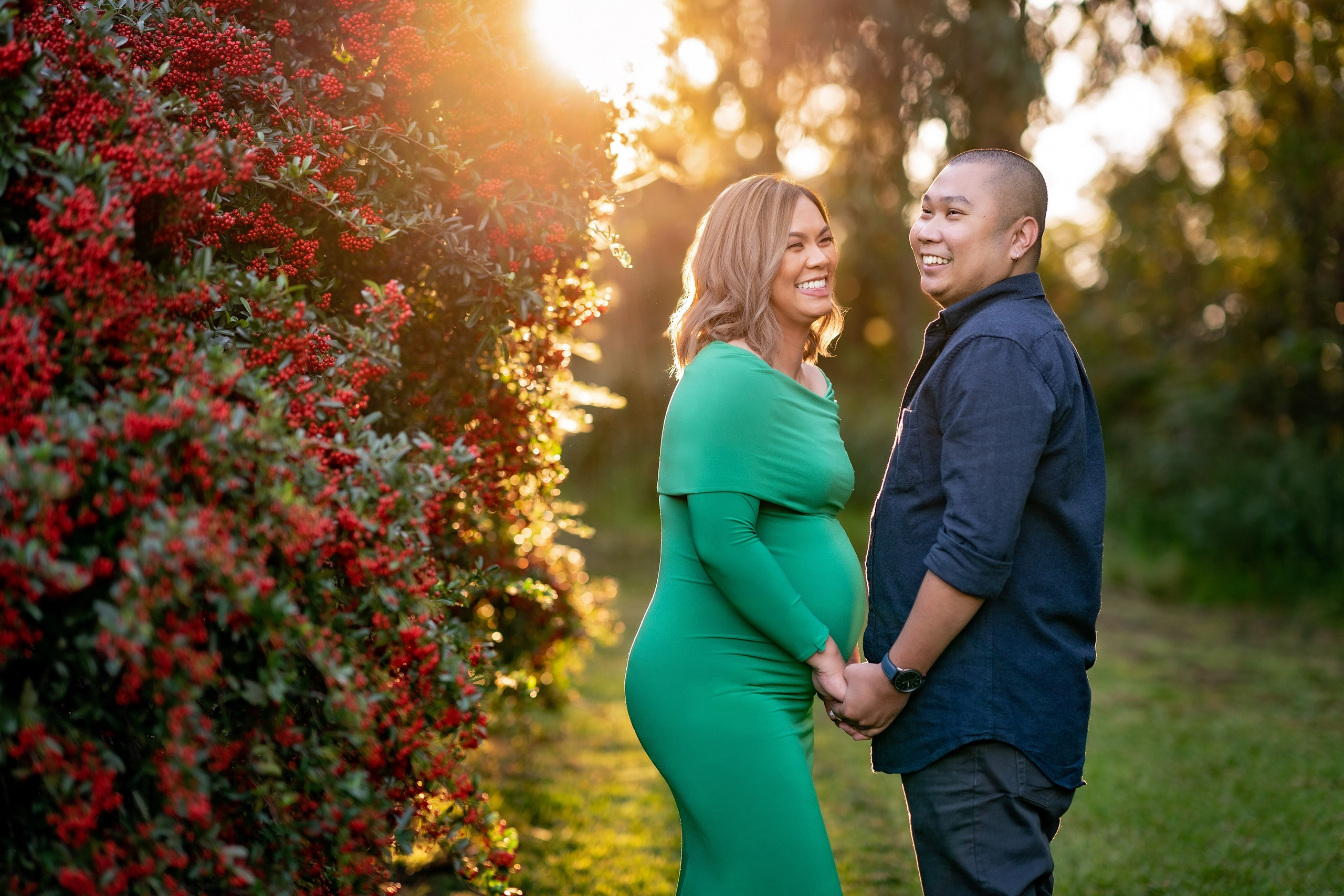 Best Maternity pregnancy photographer in Sydney, park photo shoot