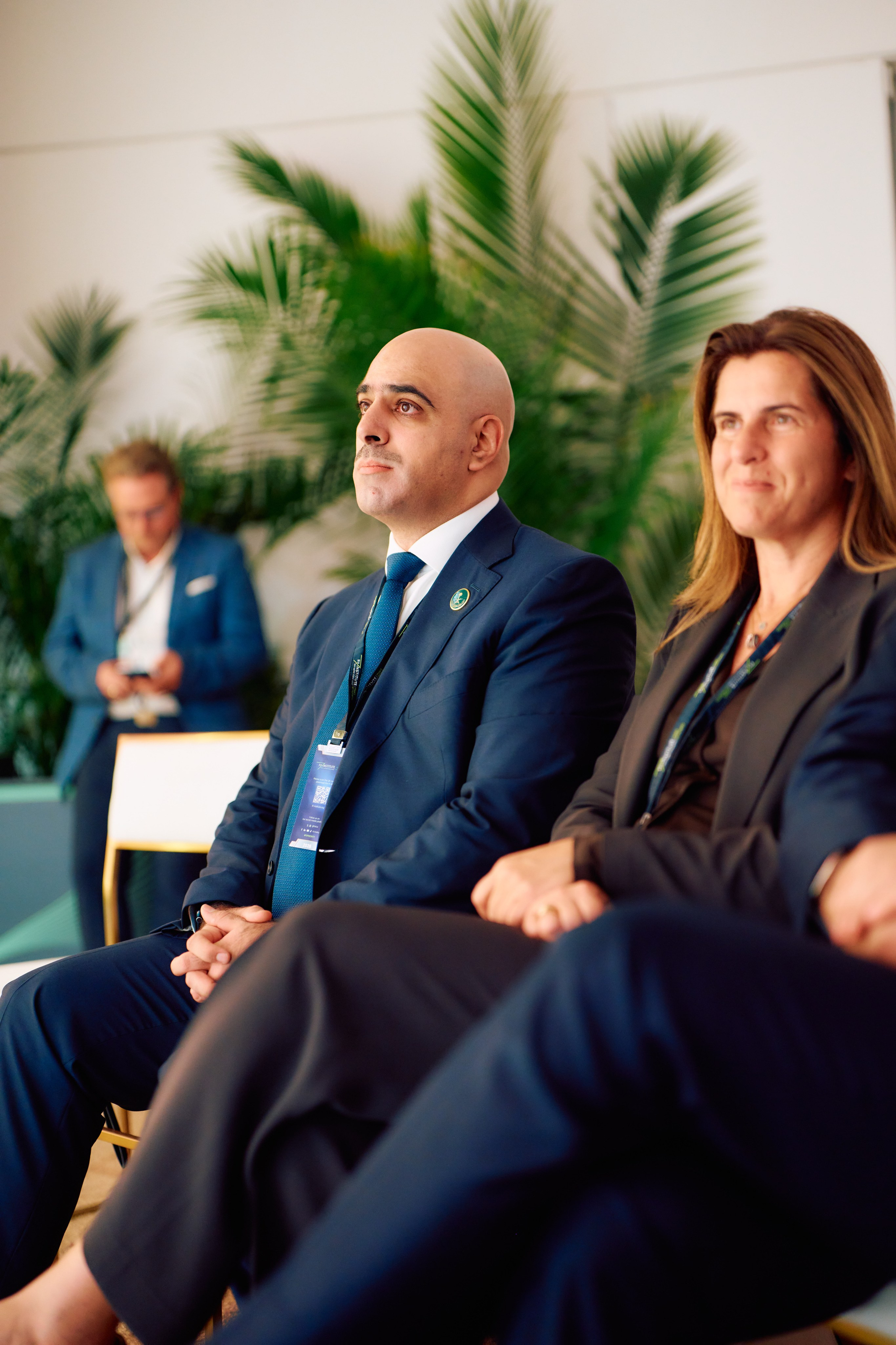 Business conference panel discussion photography Miami — ProStudio1