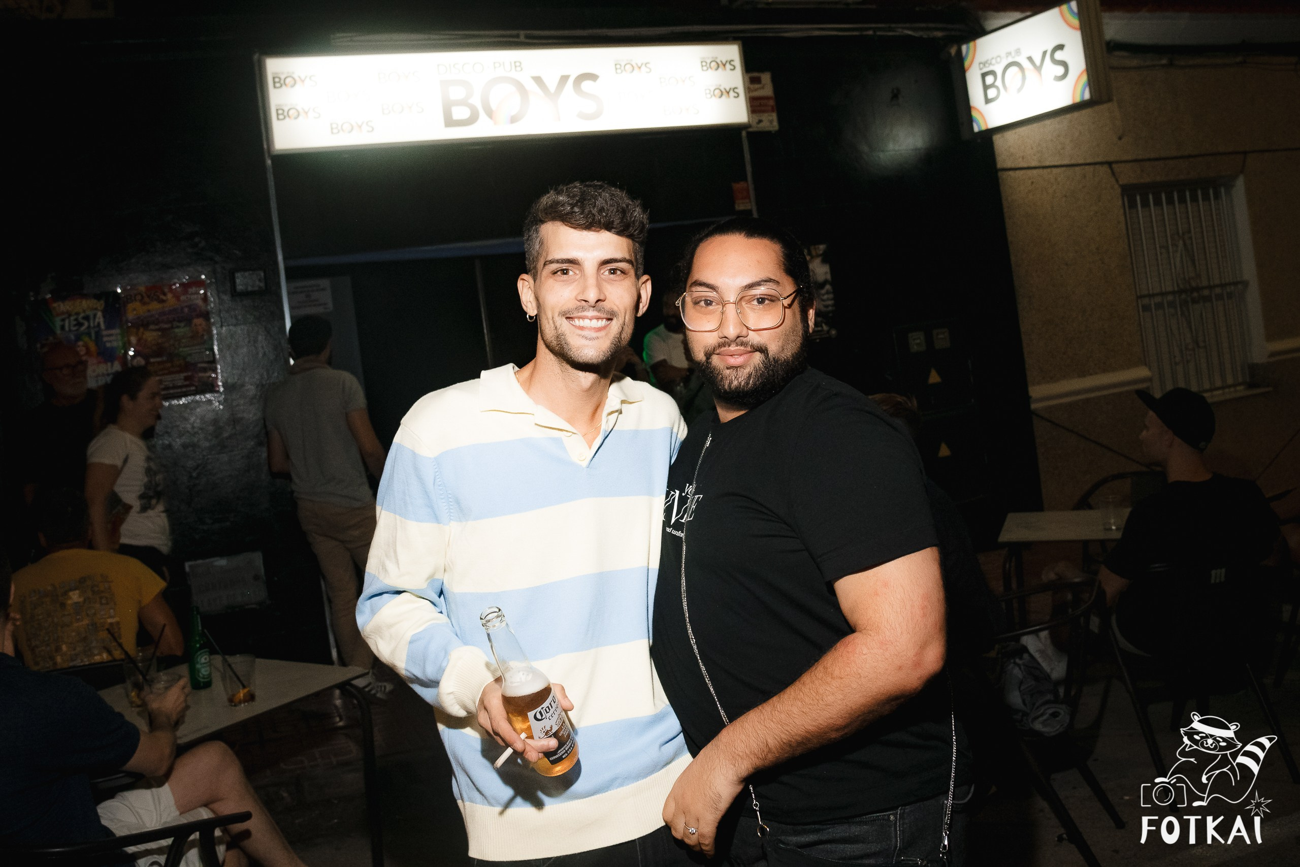 La Prohibida — Reportaje fotográfico en Boys Disco Pub La Mata Torrevieja | FOTKAI