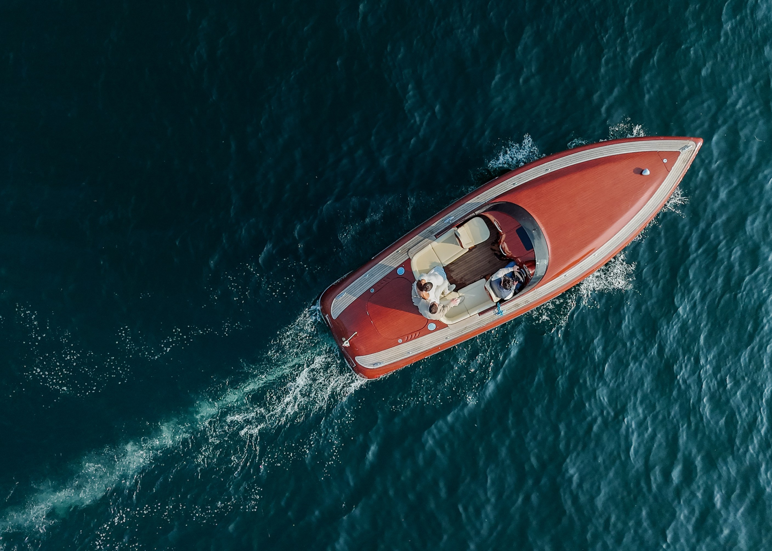 Lake Como Boat Proposal Photographer | Private Boat Proposal Ideas