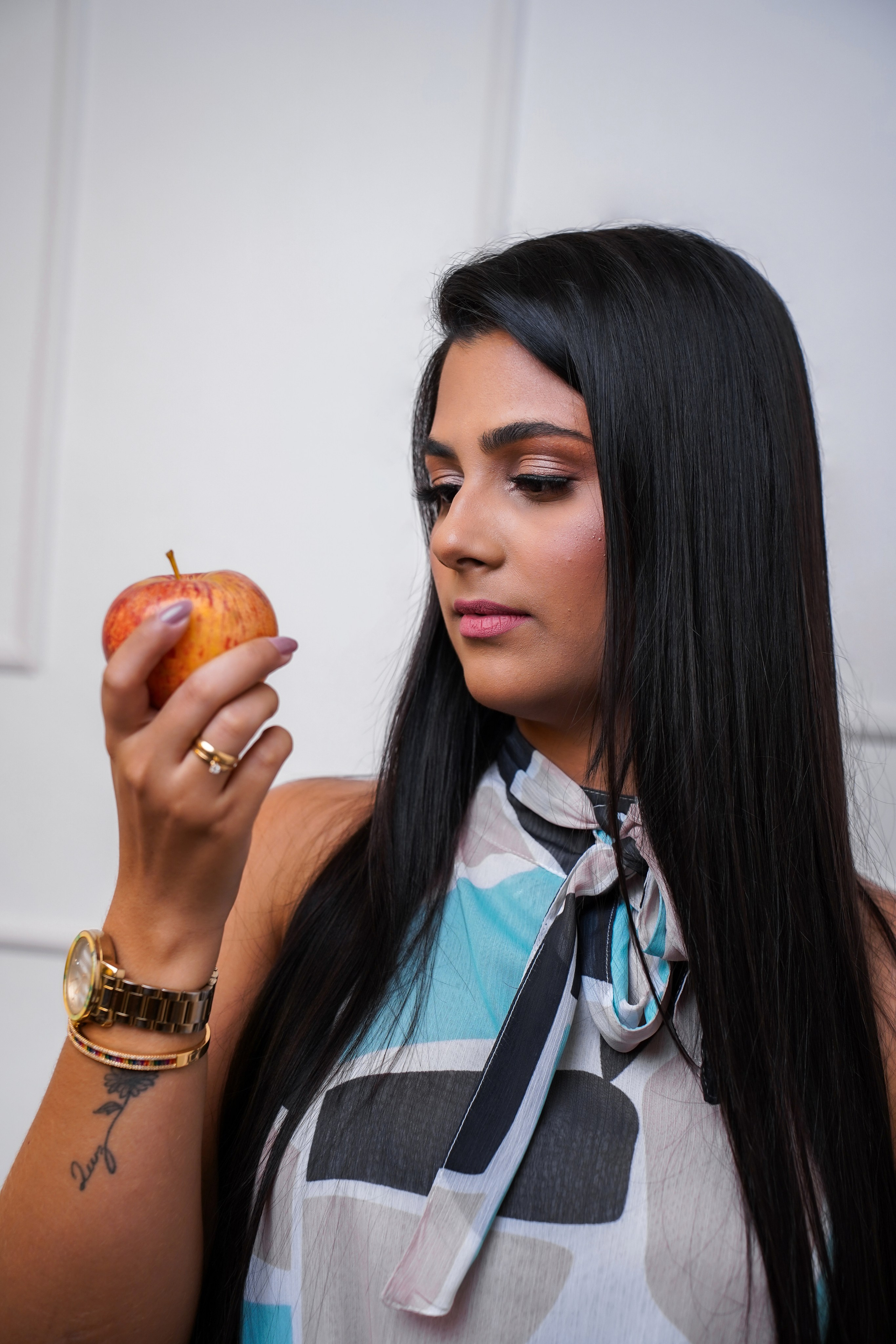 Institucionais. Início