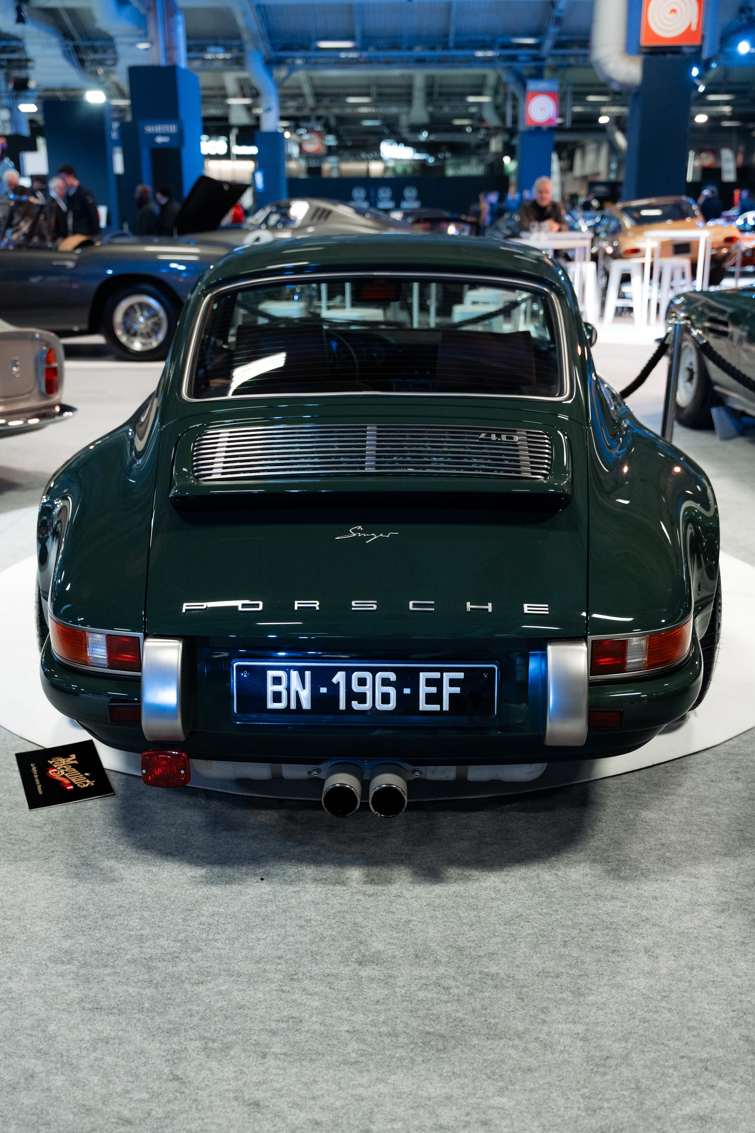 Retromobile-2024. Photographe de voitures à Paris — Vitalii Motruk