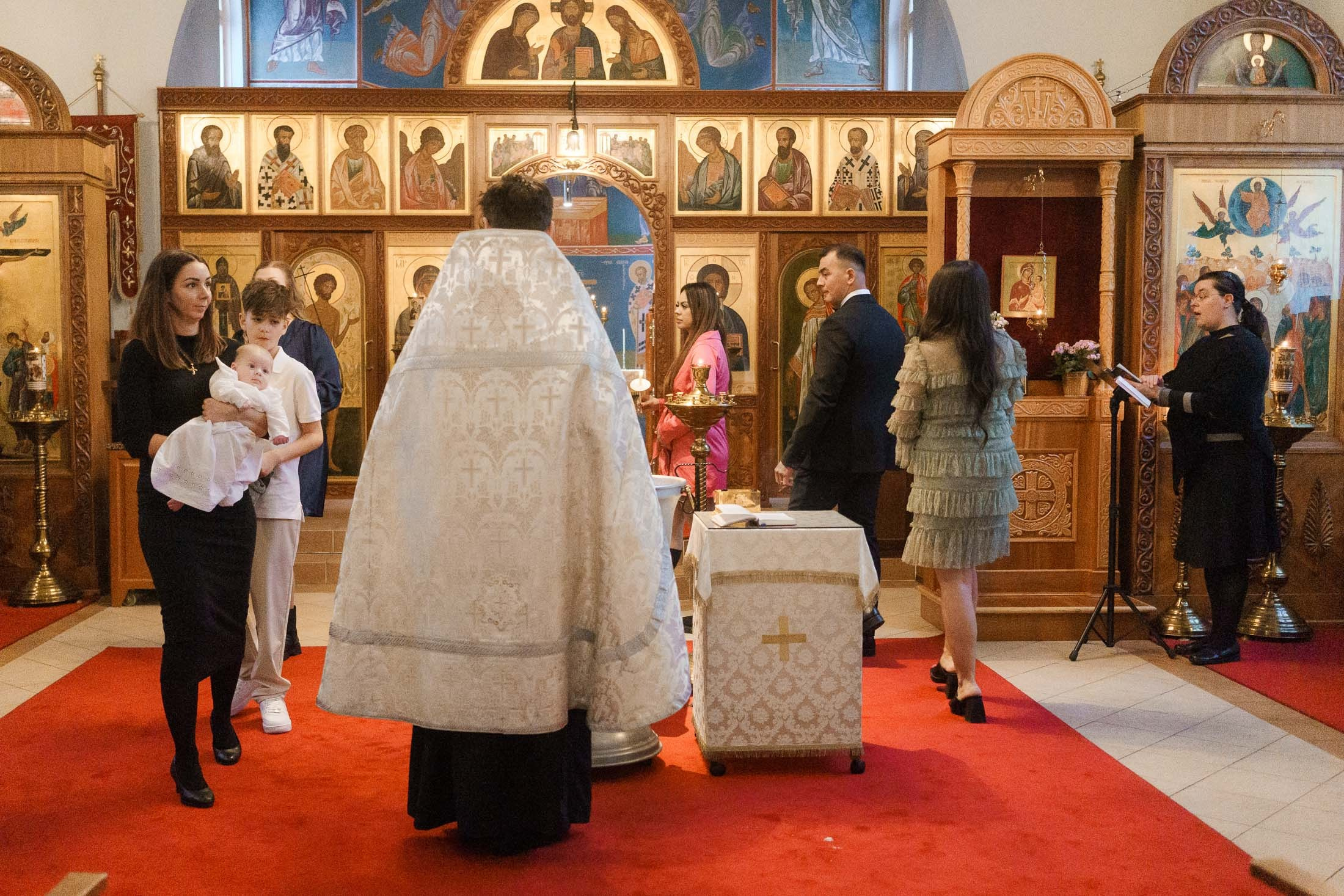 Ristiäiskuvaus Tikkurilan ortodoksisessa kirkossa