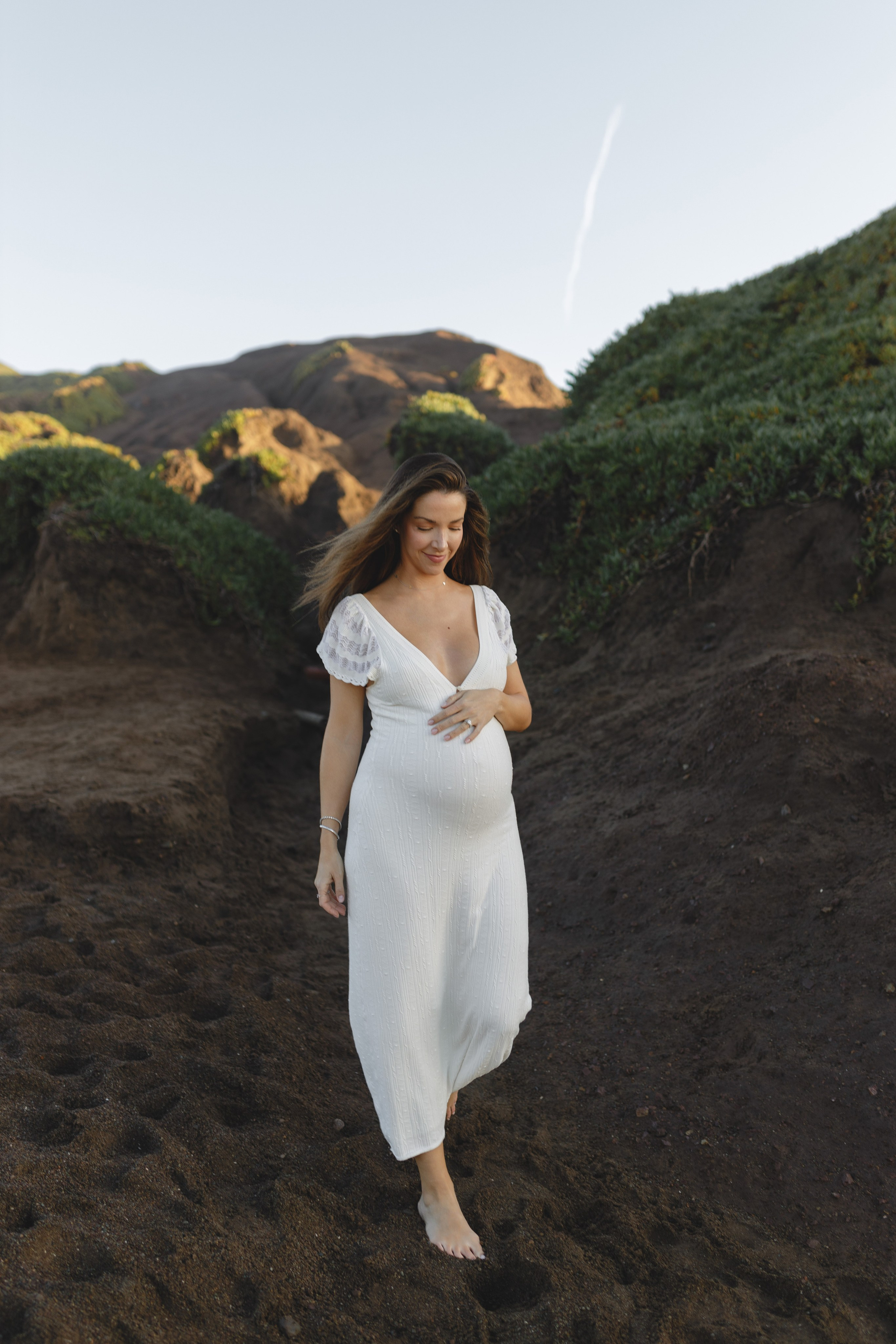 Candid maternity shoot North California