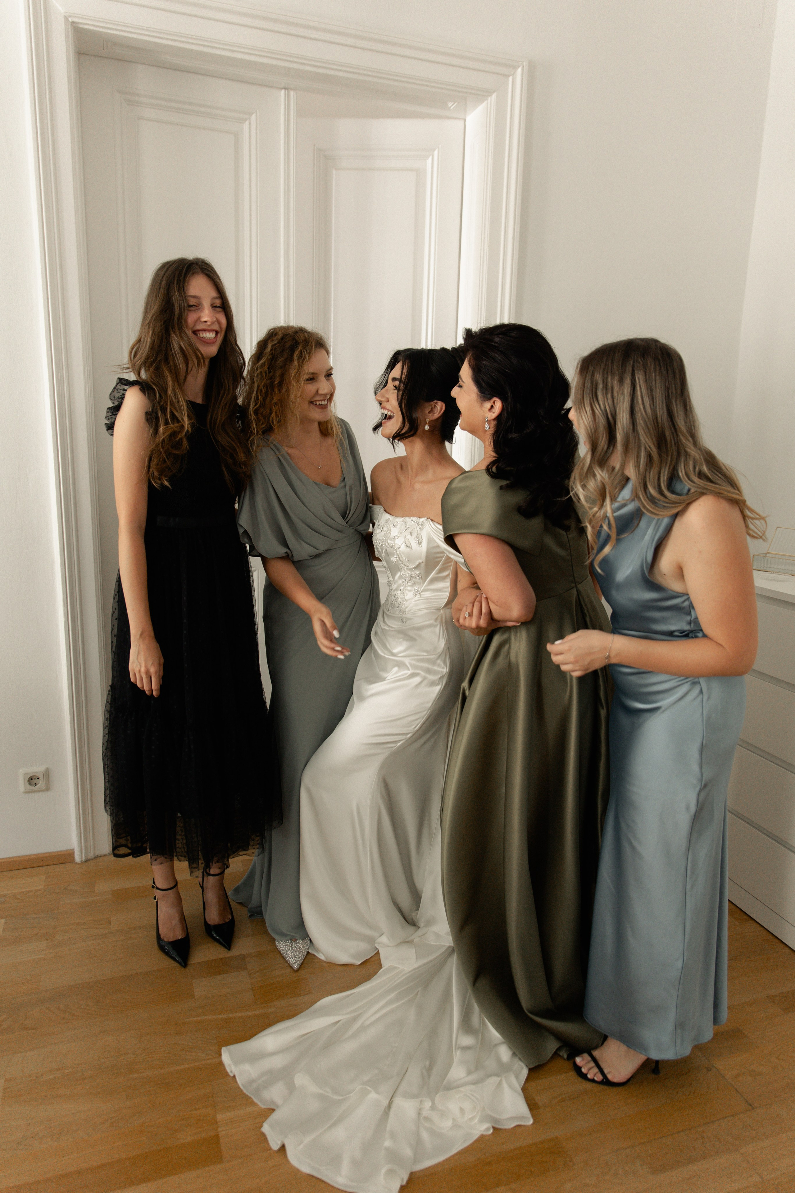 Elegant Castle Wedding in Austria | Alwin & Ruth’s Fairytale Celebration. Wedding photographer and videographer based in Timisoara, Romania