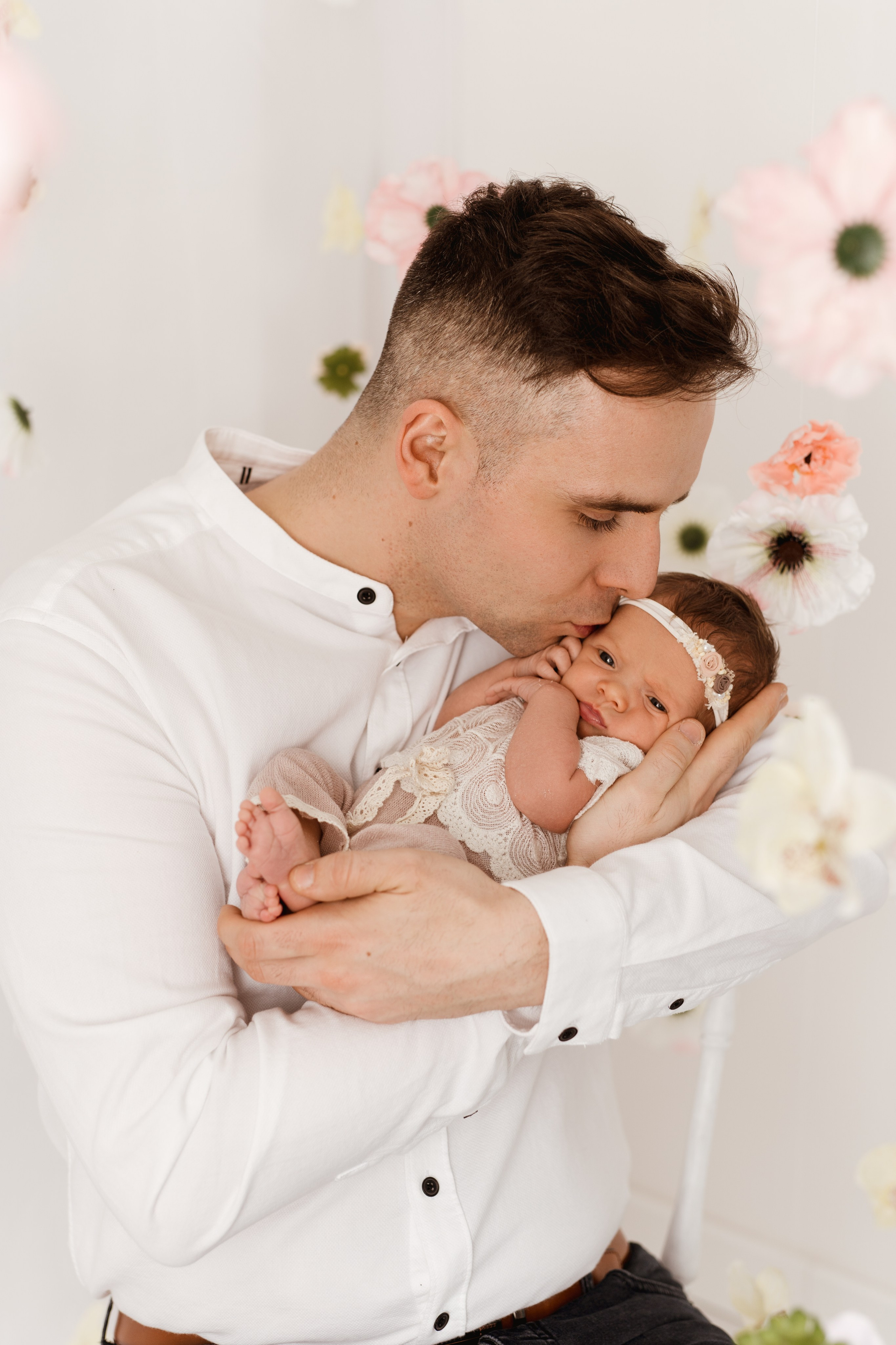 Sesja noworodkowa malutkiej Antosi. Fotograf Łódź - sesja ciążowa, noworodkowa, dziecięca. Studio w Łodzi