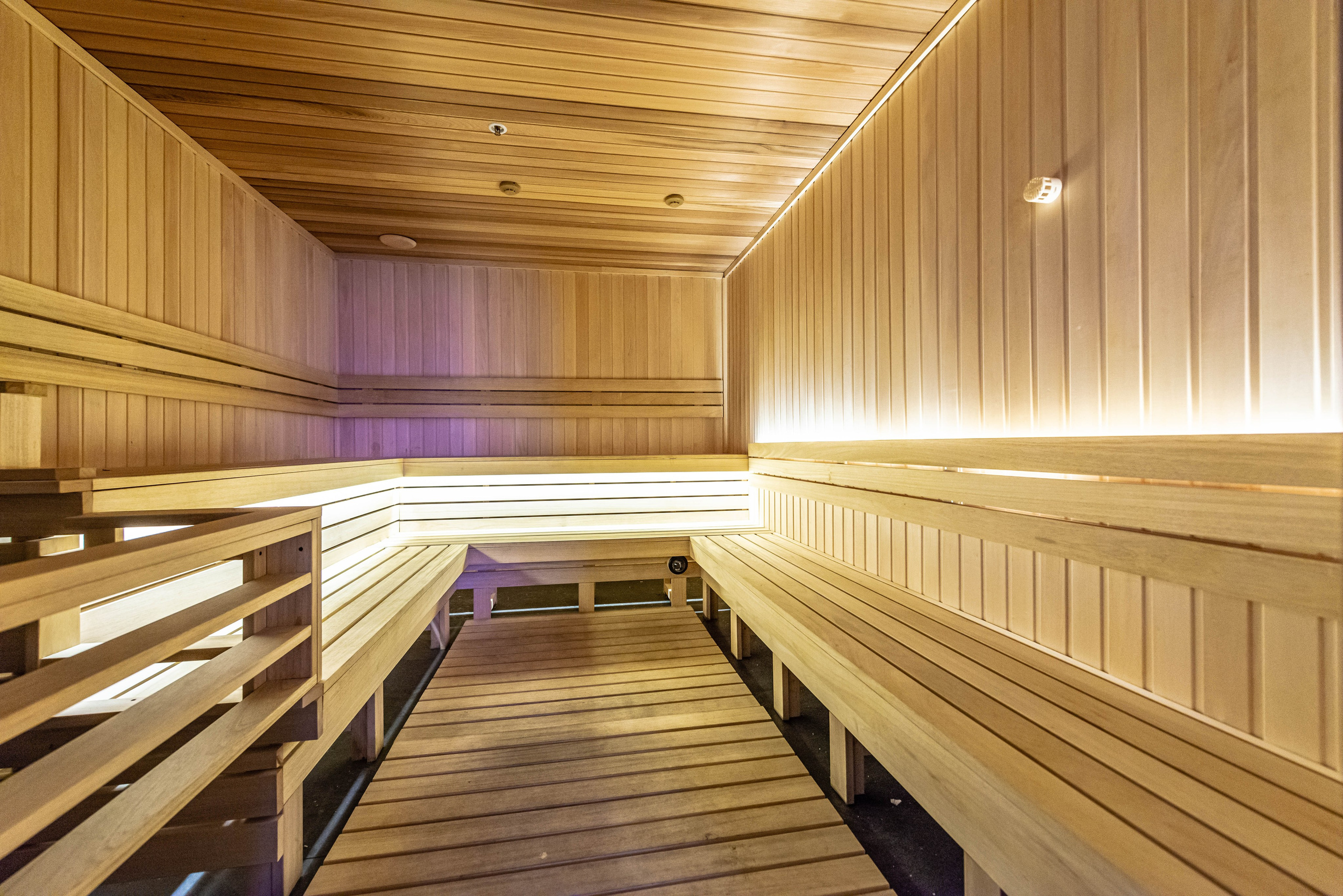 DDX Fitness в Место встречи Киргизия. ФОТОГРАФ МЕКСИКА КИНТАНА-РОО