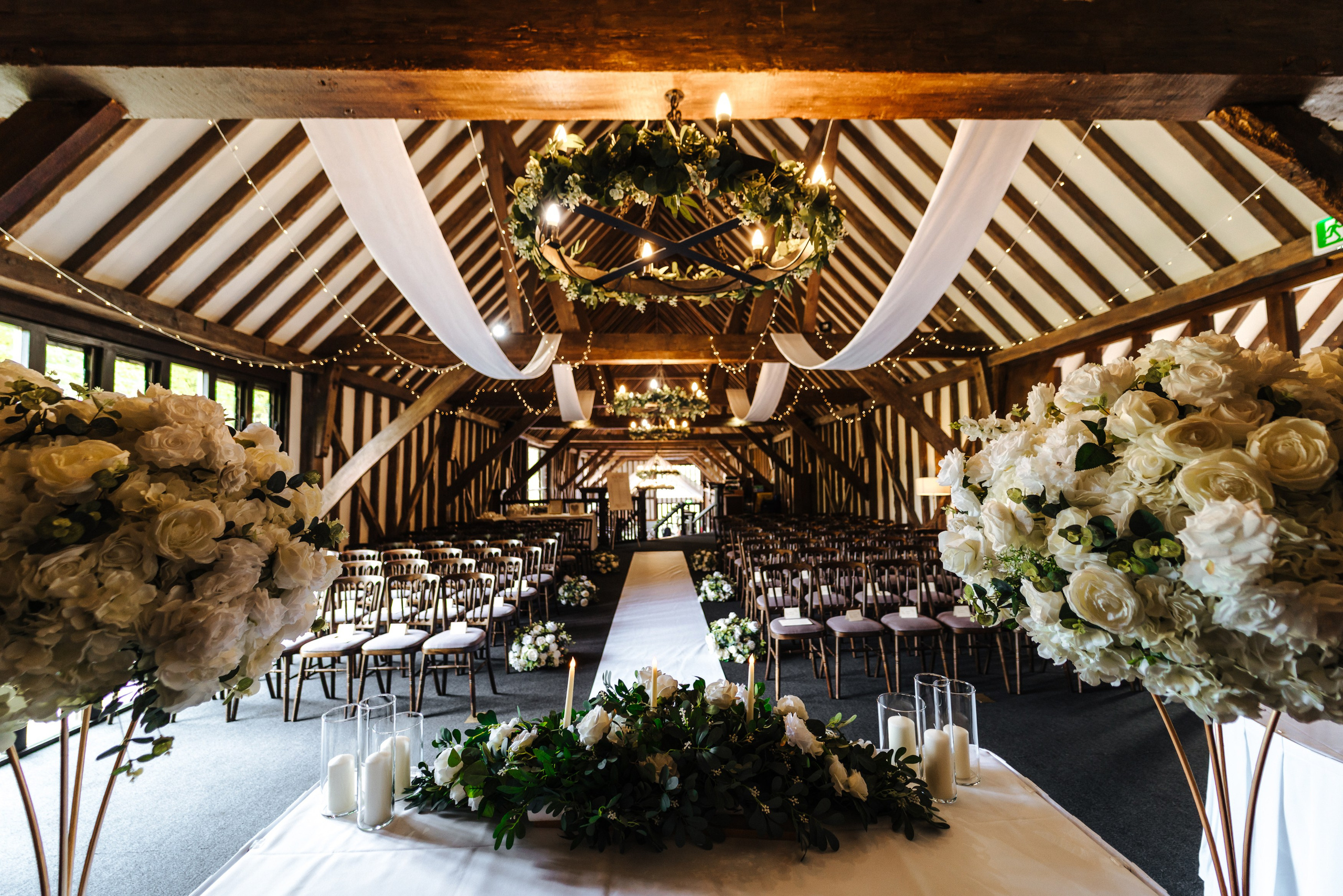 Wedding at Essendon Country Club. Photographer in England Ekaterina Romanova