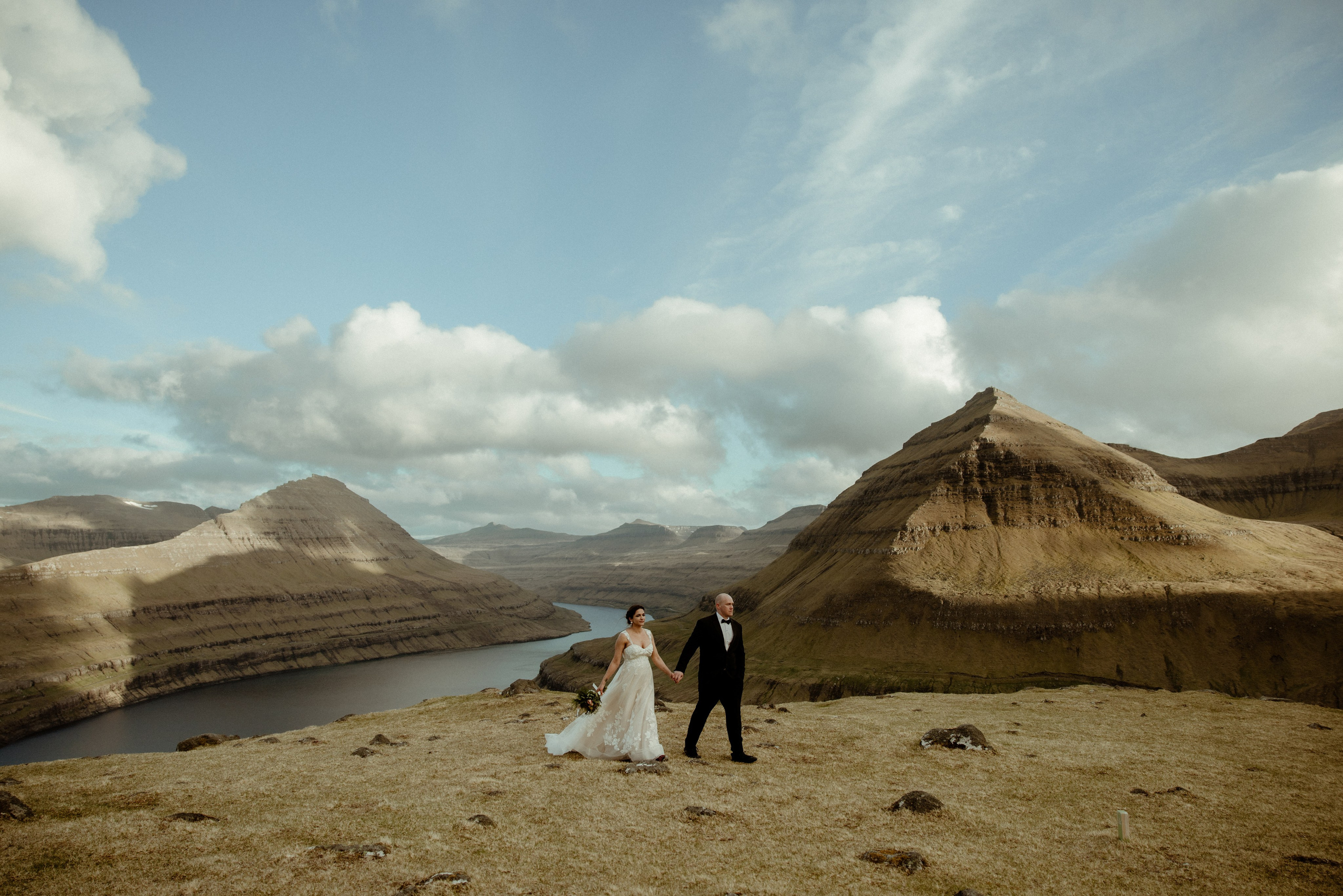 Faroe Islands elopement | Adventure wedding in Faroe Islands. Iceland elopement photographer & videographer