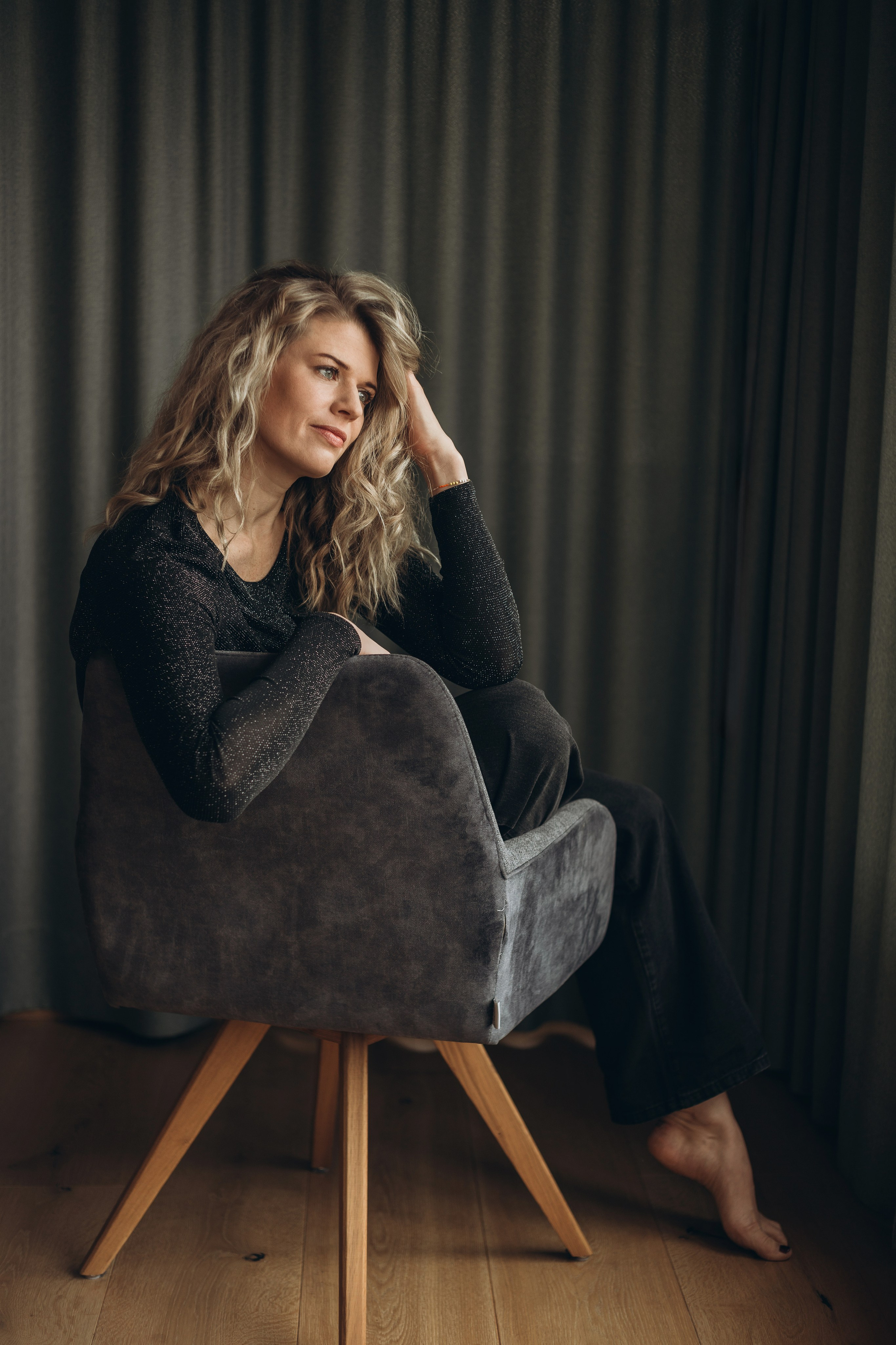 Porträt. Fotografin Larysa Chepurko| Füssen| Garmisch-Partenkirchen| Weilheim| Schongau| Murnau| München | Hochzeitsfotograf Füssen | Larysa Photo