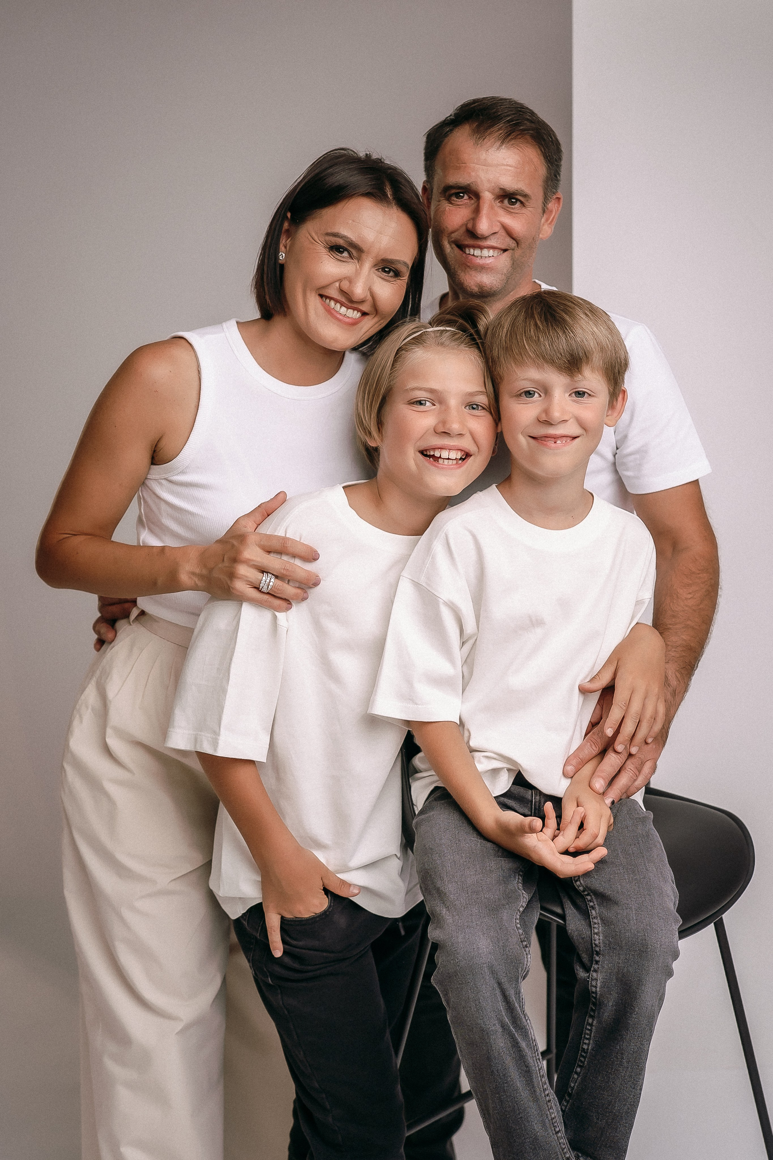 Servicii foto. Fotograf de familie, evenimente, produs și brand personal în Zalau, Cluj-Napoca Carmen Simoc