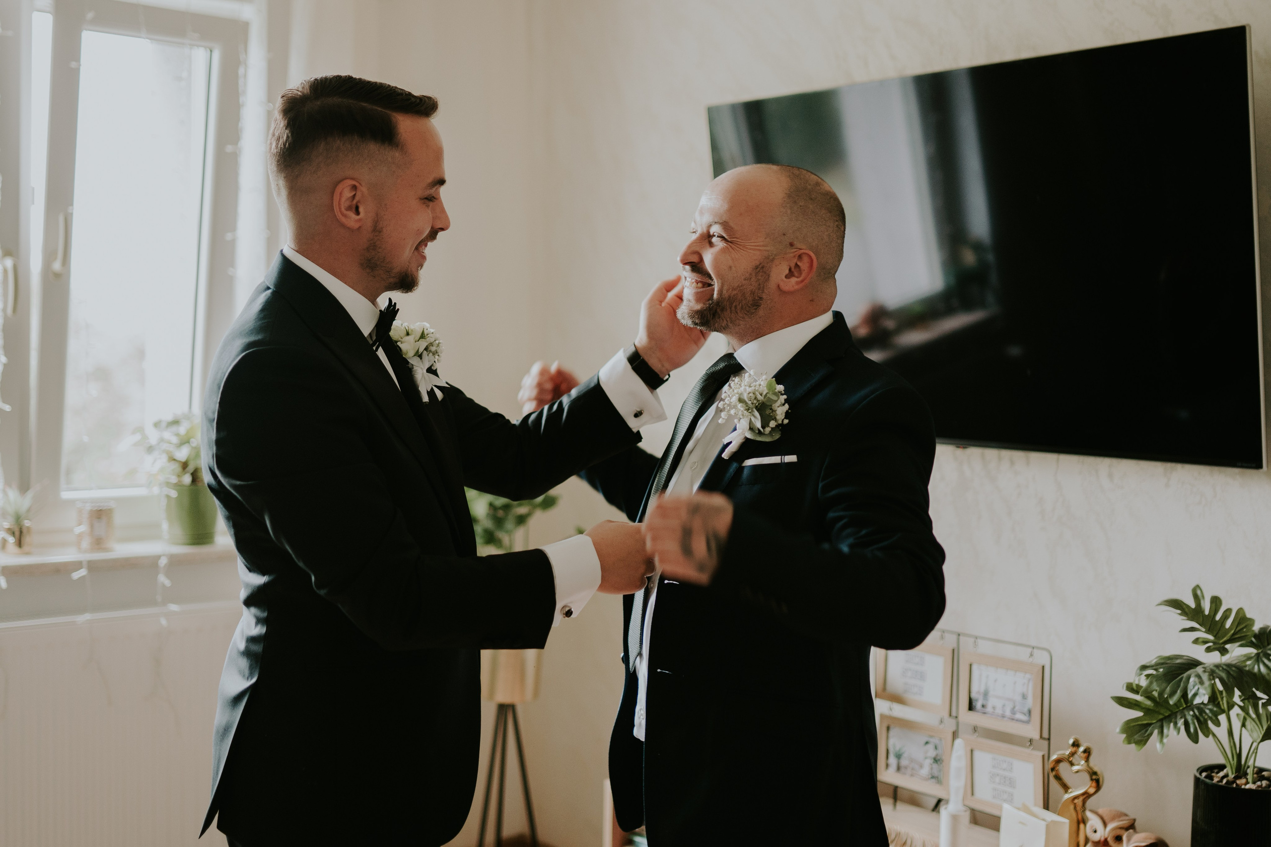 Trzy Drzewa: wspaniała uroczystość Wiktorii i Kamila. Karkowskafoto - fotografia miłości