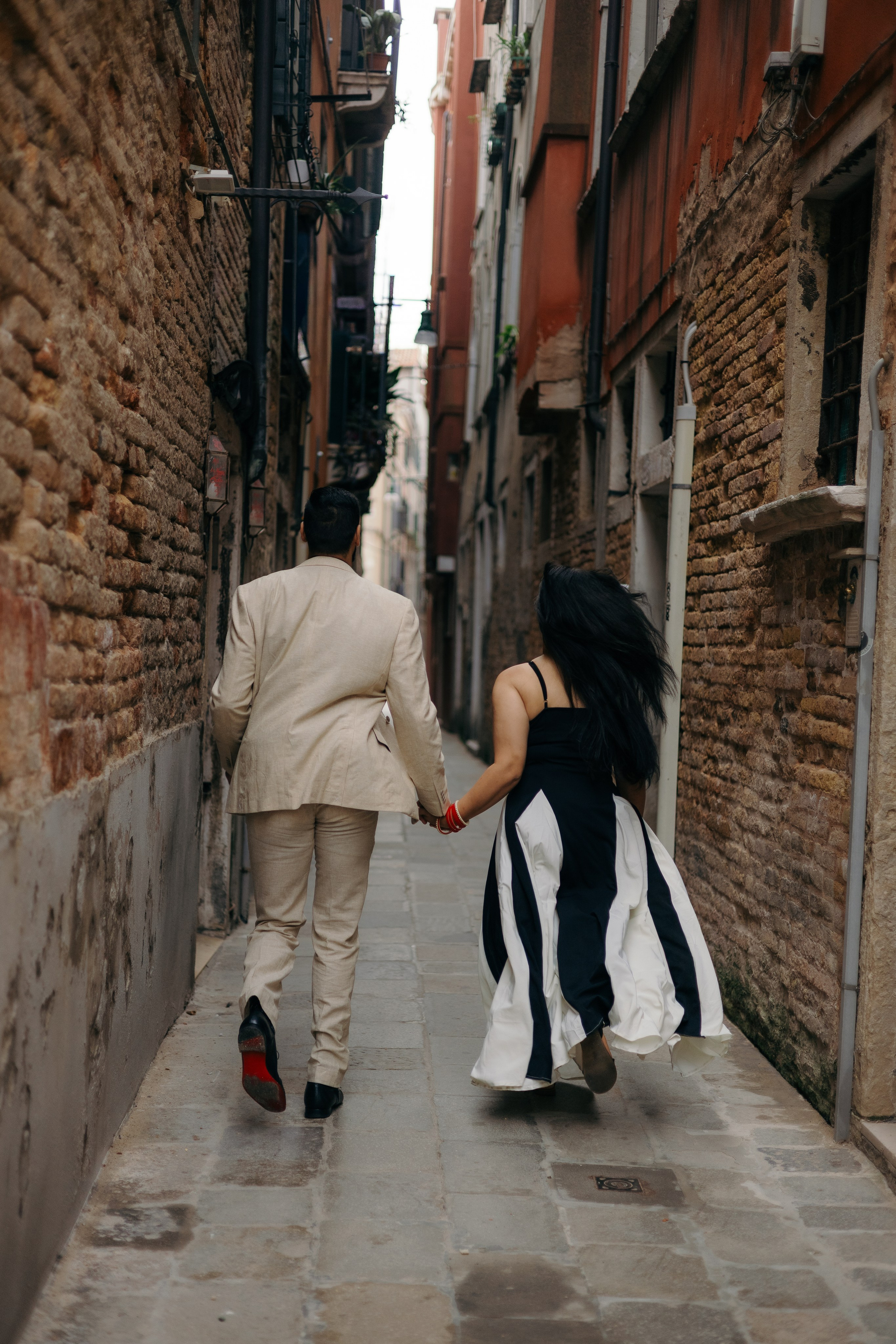 Roop and Andy. Sara Luca Wedding Photographer in Italy and Europe