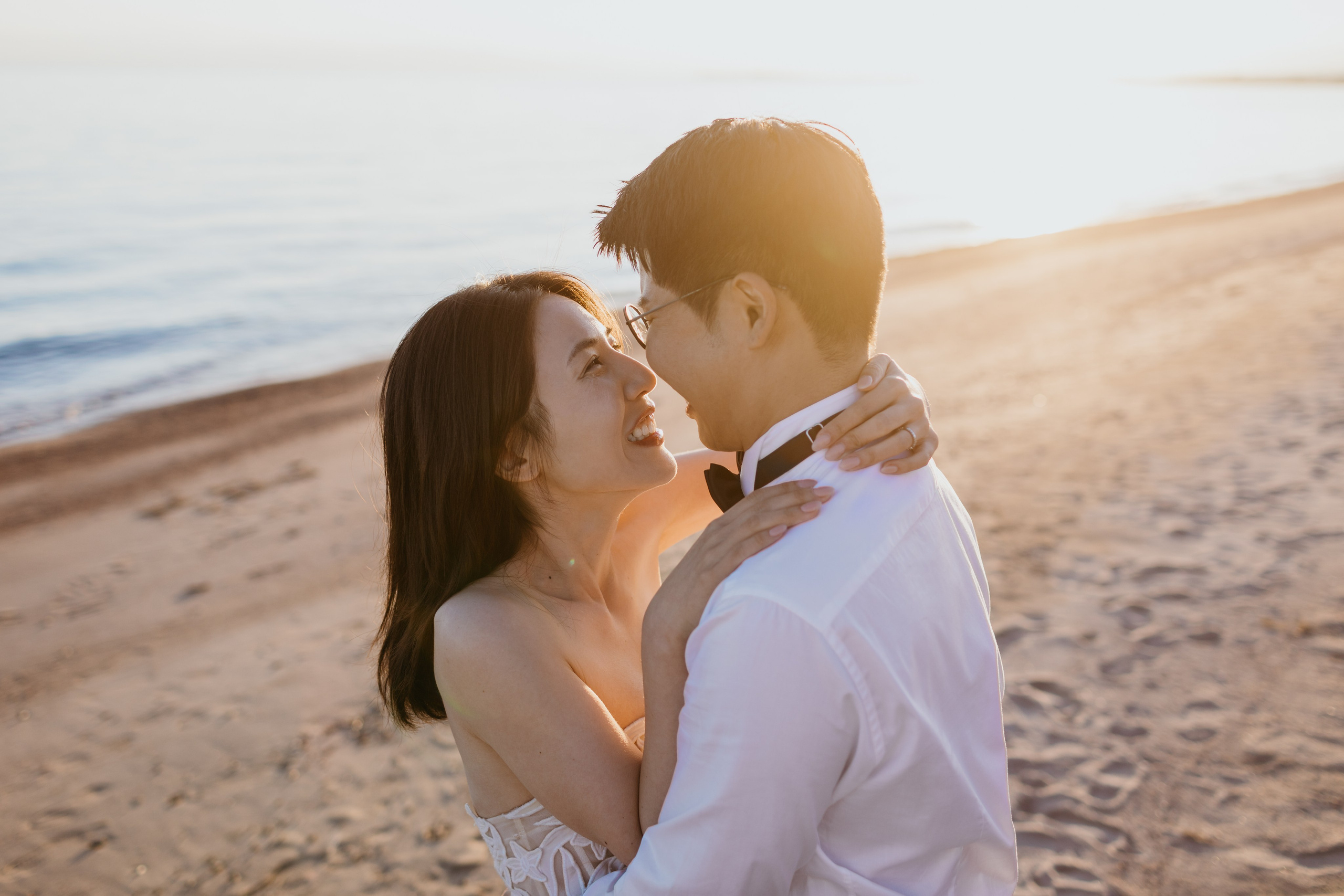 Чесан и Лиса (South Korea) — свадебная фотосессия на Иссык-Куле, пансионат “Каприз” | Chisun & Lisa — Issyk-Kul Lake wedding photos, Capriz. Фотограф в Бишкеке Оксана Шувалова