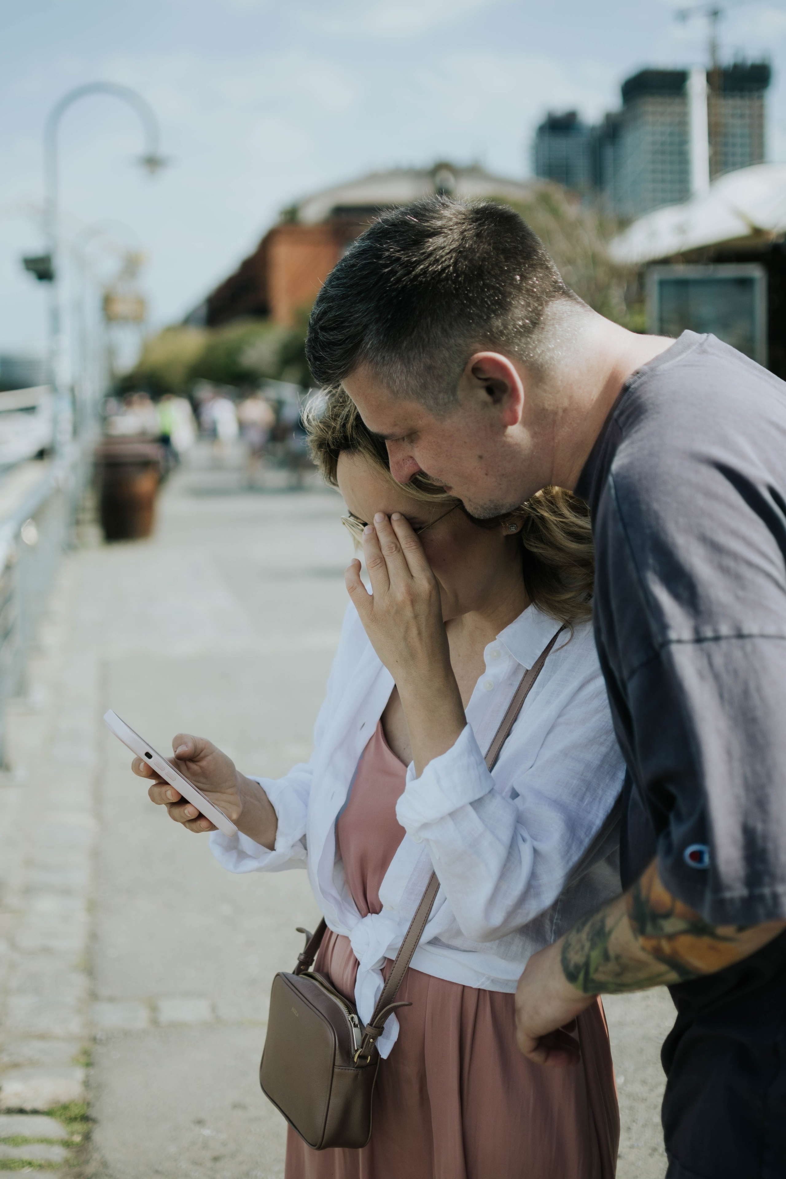Te amo. Photographer @elmirkami in the city of Buenos Aires