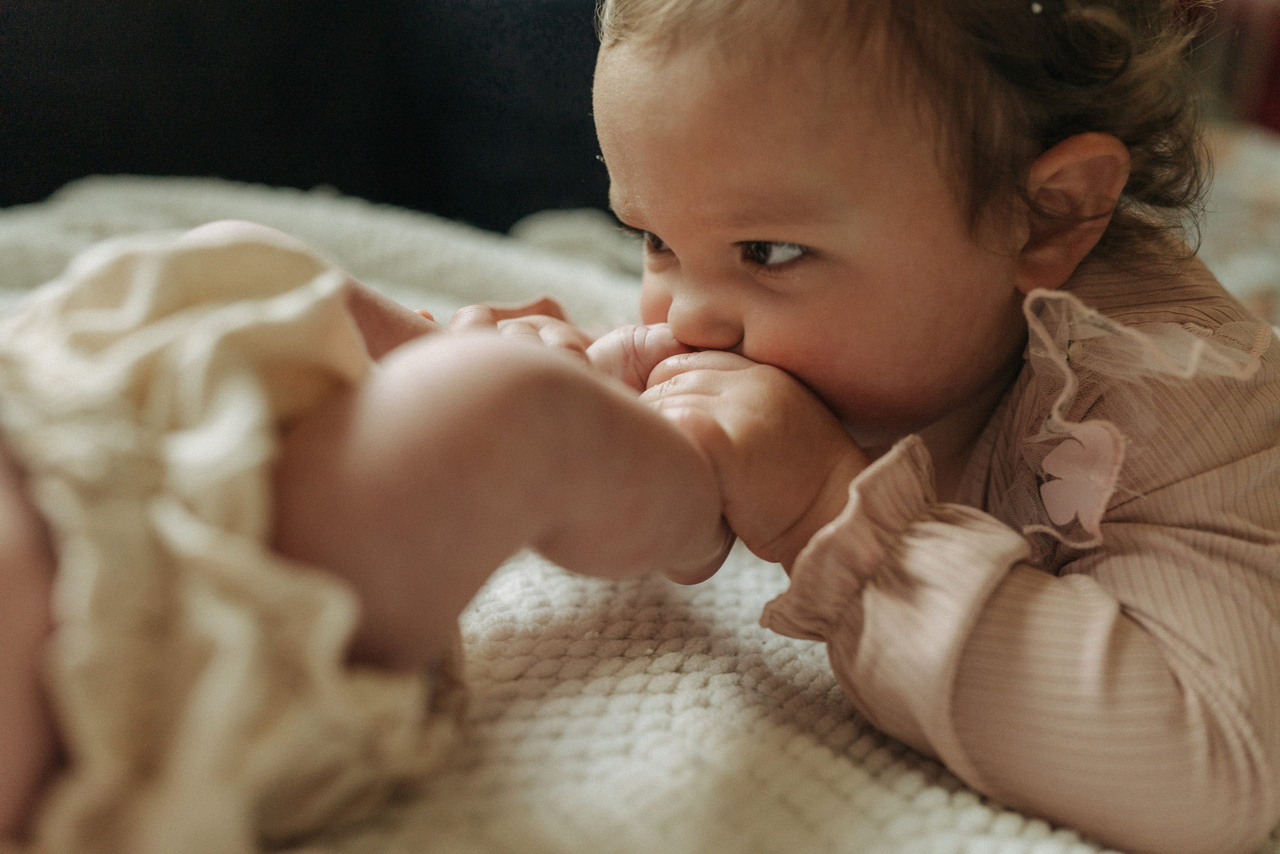 Newborn Photography with Parents – Gentle & Loving Moments. Alisa Tant — Family and newborn photographer Bucks County, Montgomery county, Philadelphia, NJ