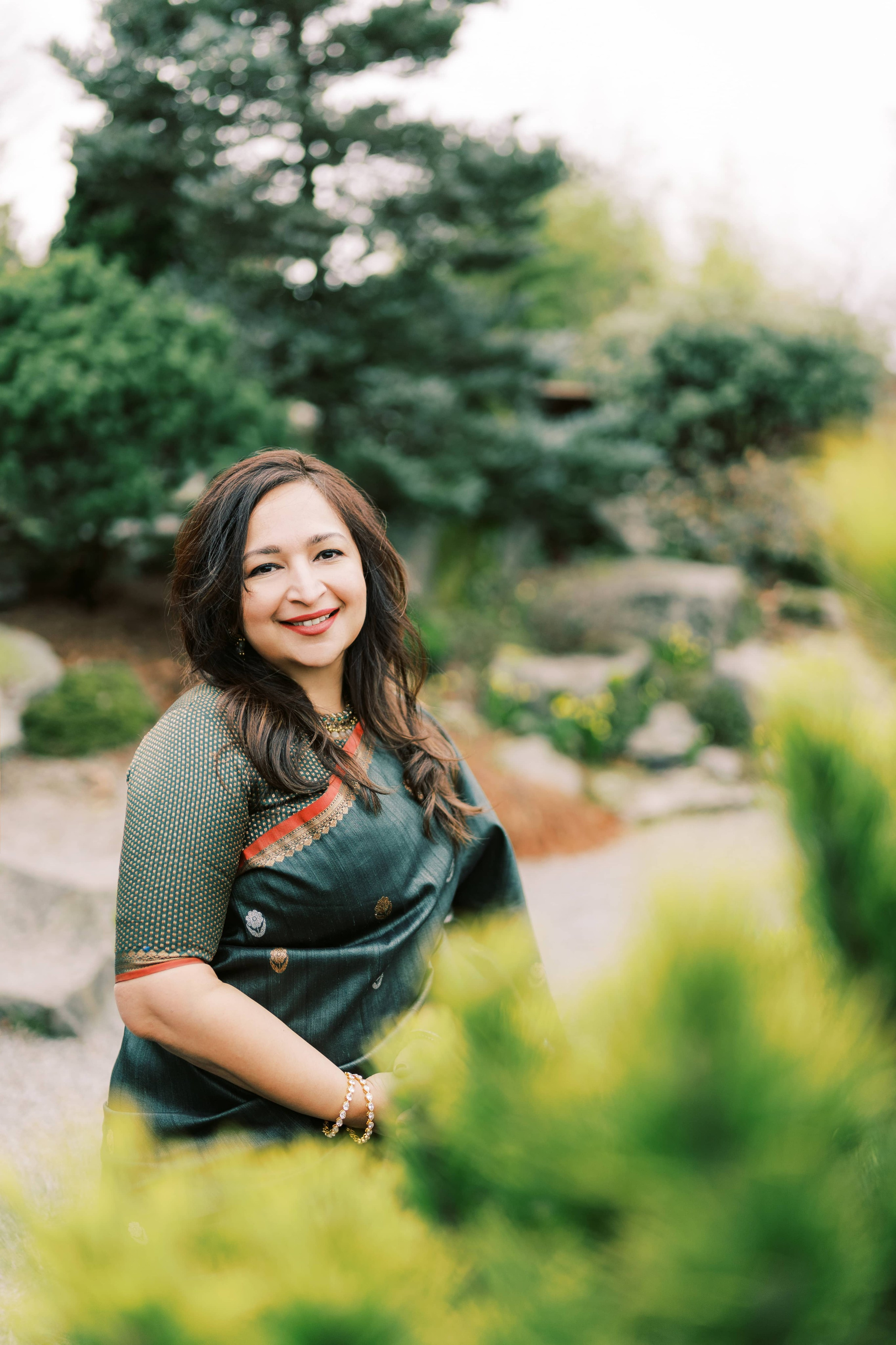 Family photoshoot at Bellevue Botanical Garden. March 2024. EVAN ARISTOV WEDDING PHOTOGRAPHY — Seattle Wedding Photographer