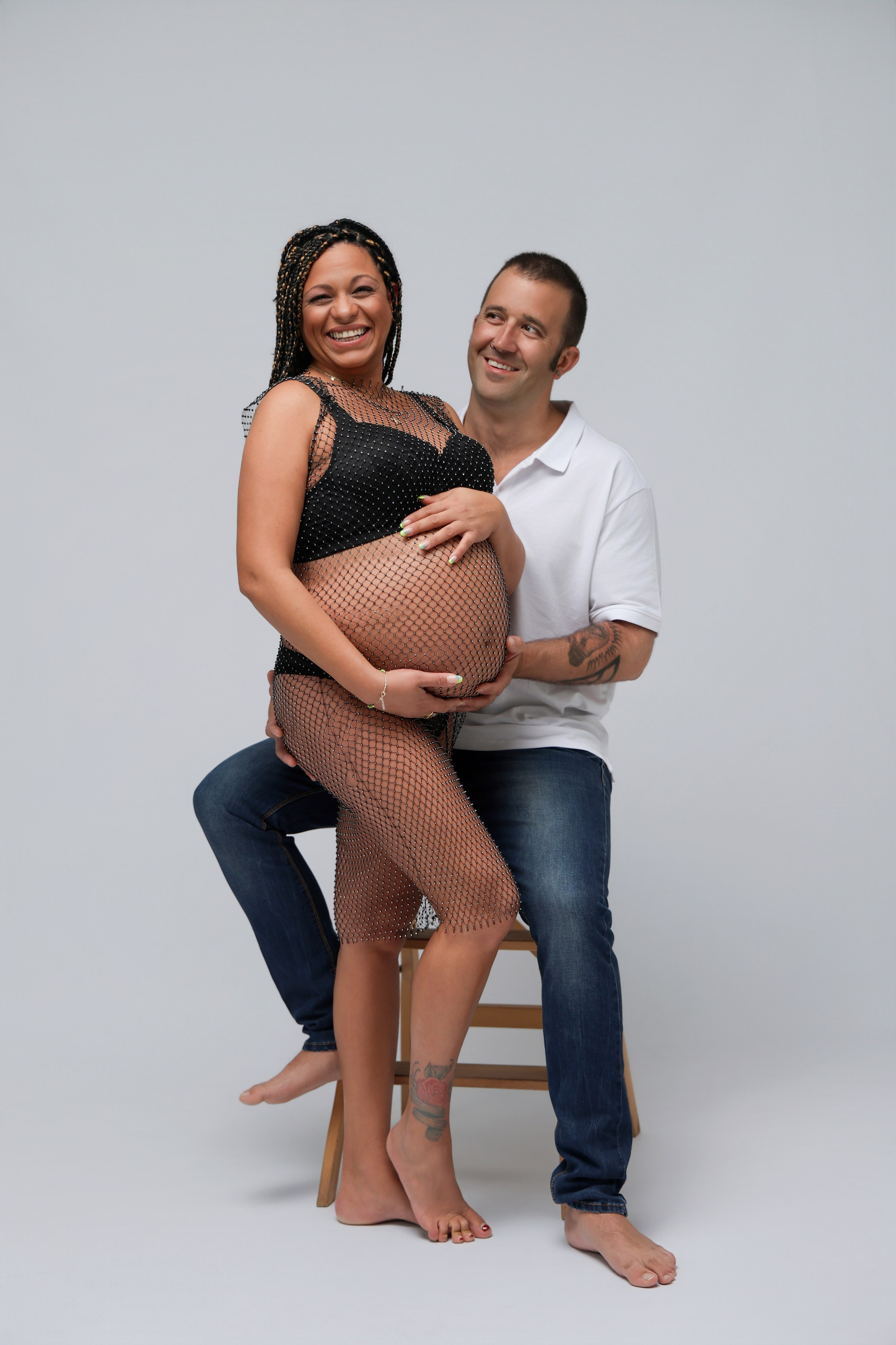 Nueva Sesión Embarazo En Estudio. Fotografía de Eventos, Embarazo y Familiar en Pirineos