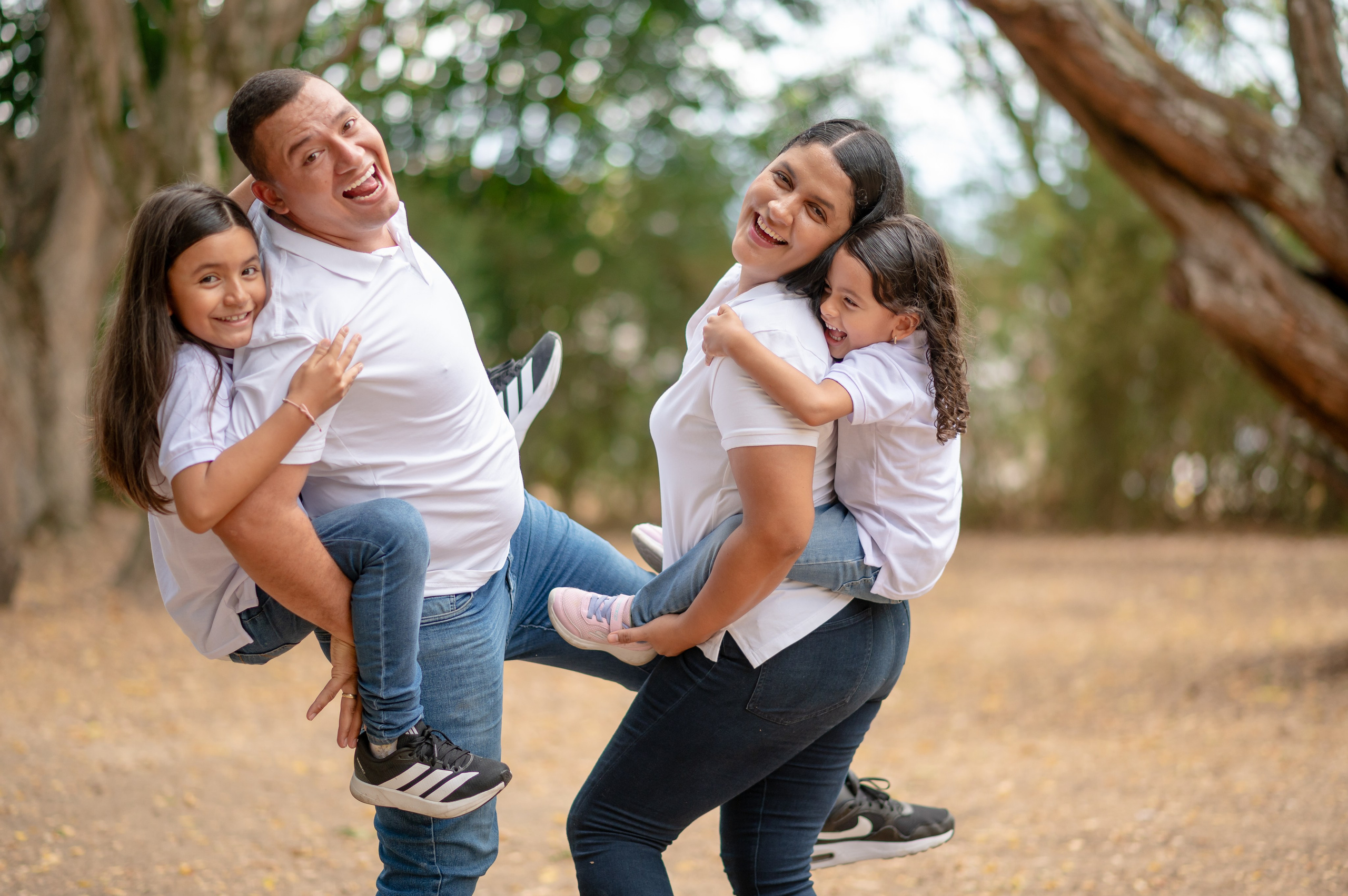 Familia en Exterior. Www.dresalgadophoto.com