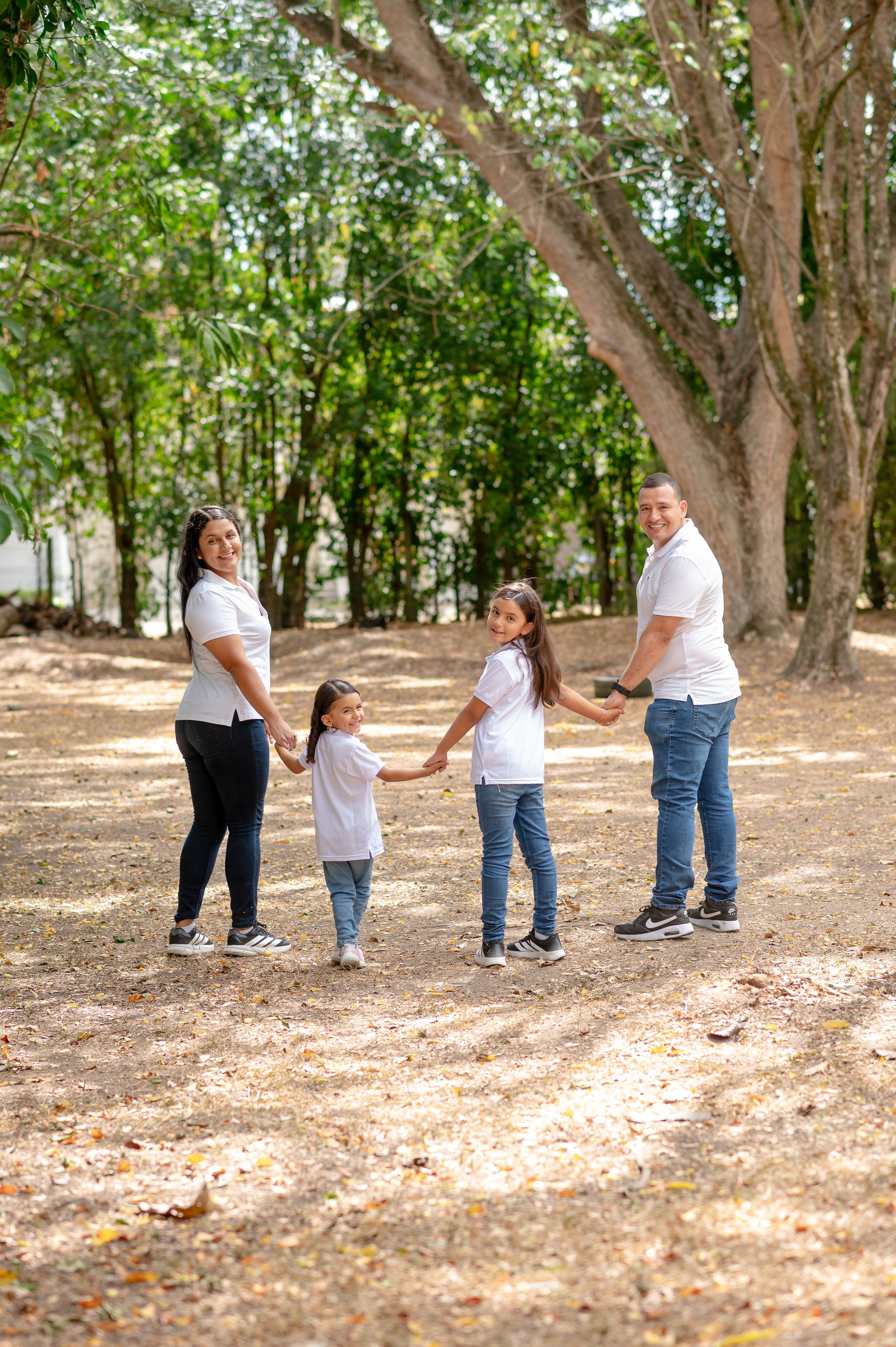 Familia en Exterior. Www.dresalgadophoto.com