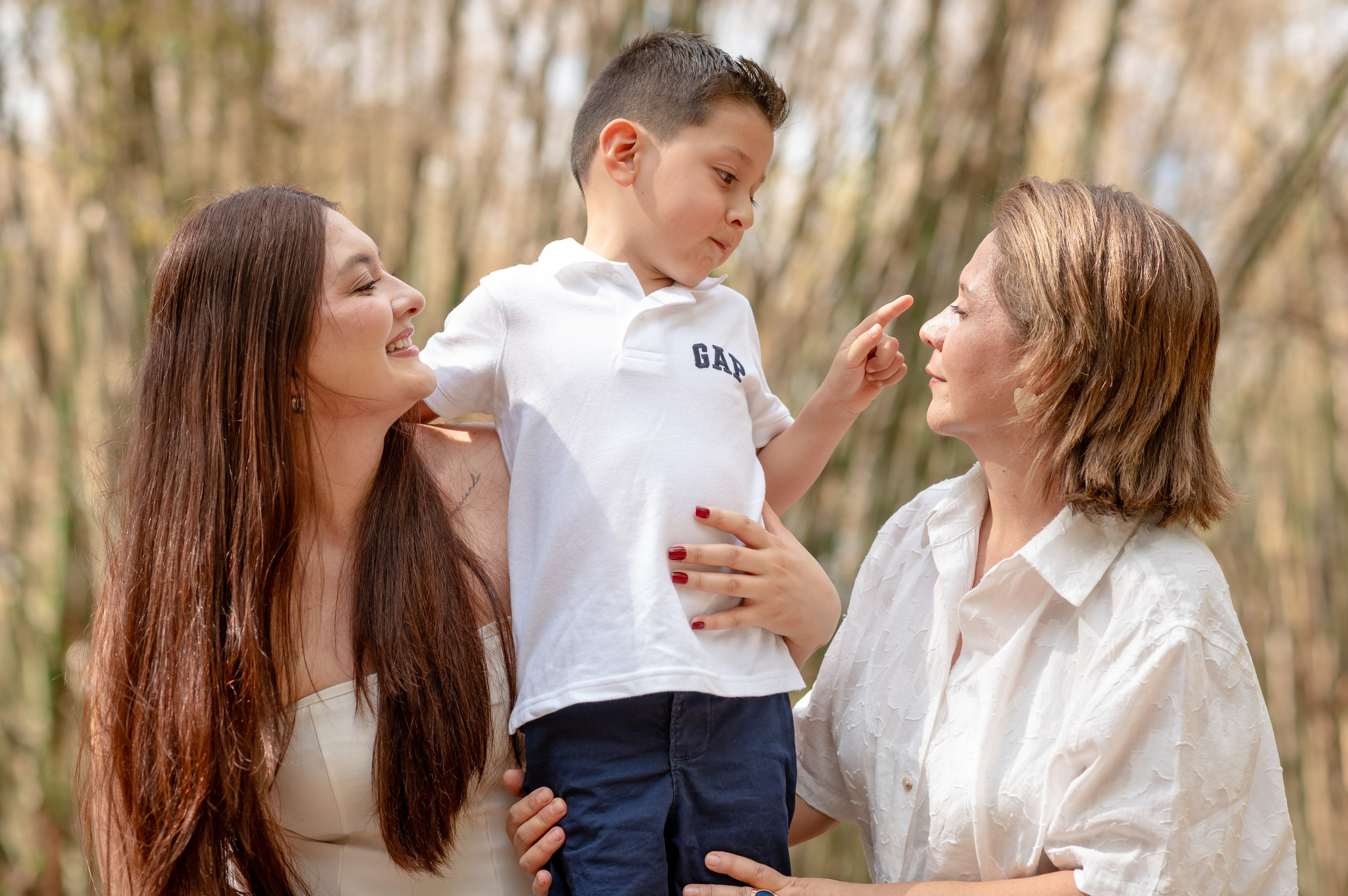Familia en Exterior. Www.dresalgadophoto.com