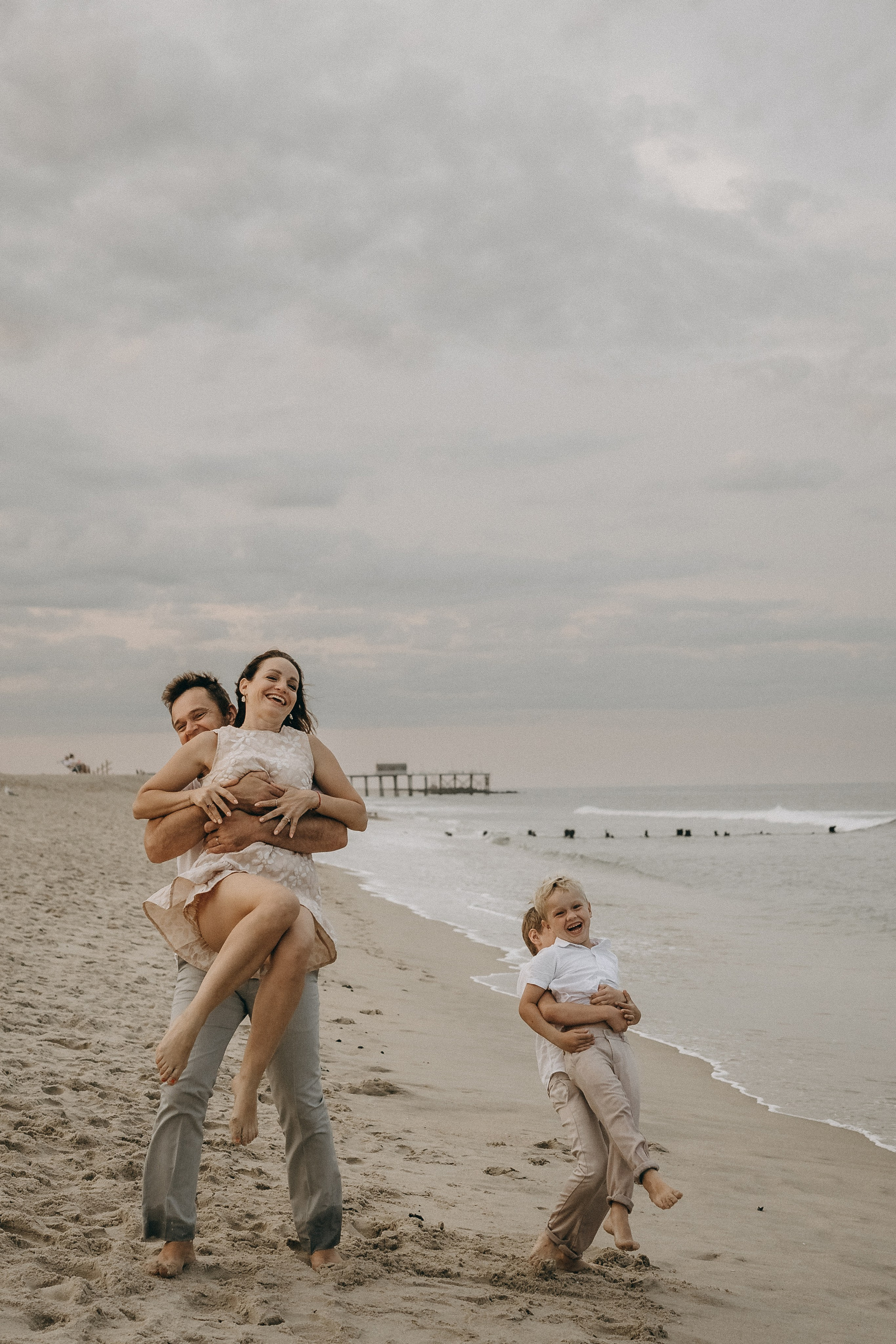 Beach Family Photography – Relaxed & Beautiful Moments. Alisa Tant — Family and newborn photographer Bucks County, Montgomery county, Philadelphia, NJ