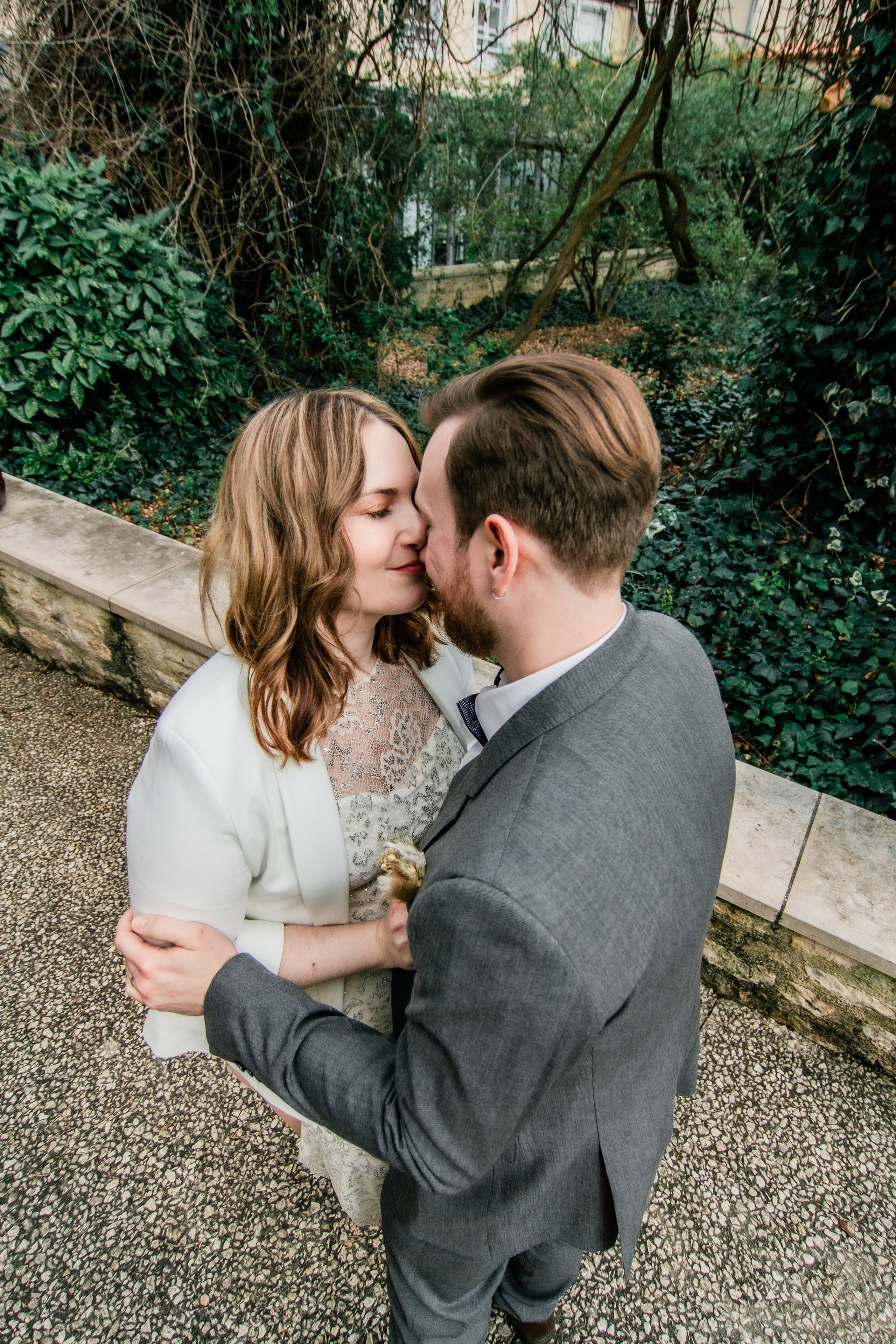 Mariage intimiste de Lorelei et Jeremy. Studio photo « Partage ton bonheur » – Photographe famille près de Châtellerault, Poitiers et Tours