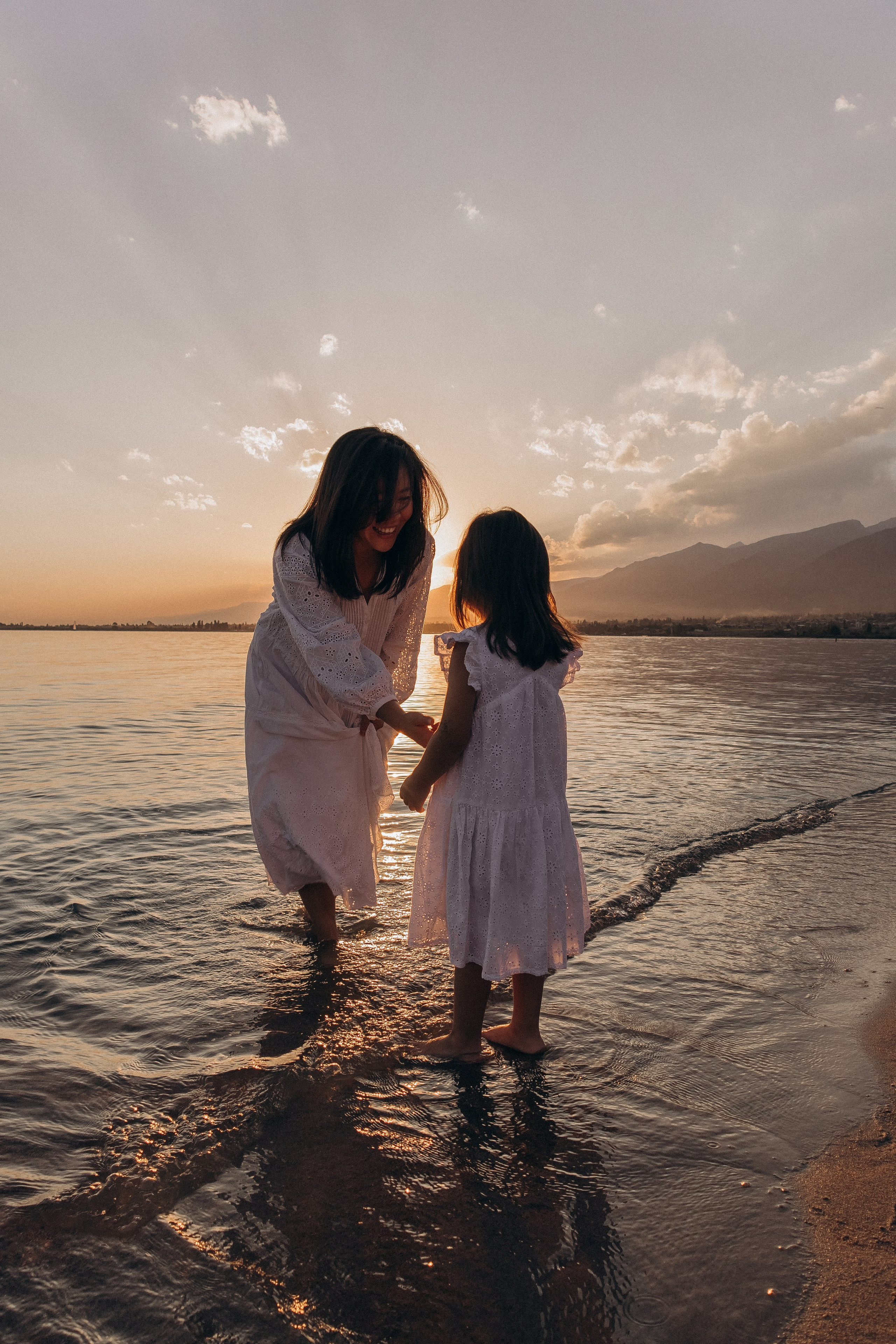 Фотограф родов, семей и новорожденных малышей в Дубае