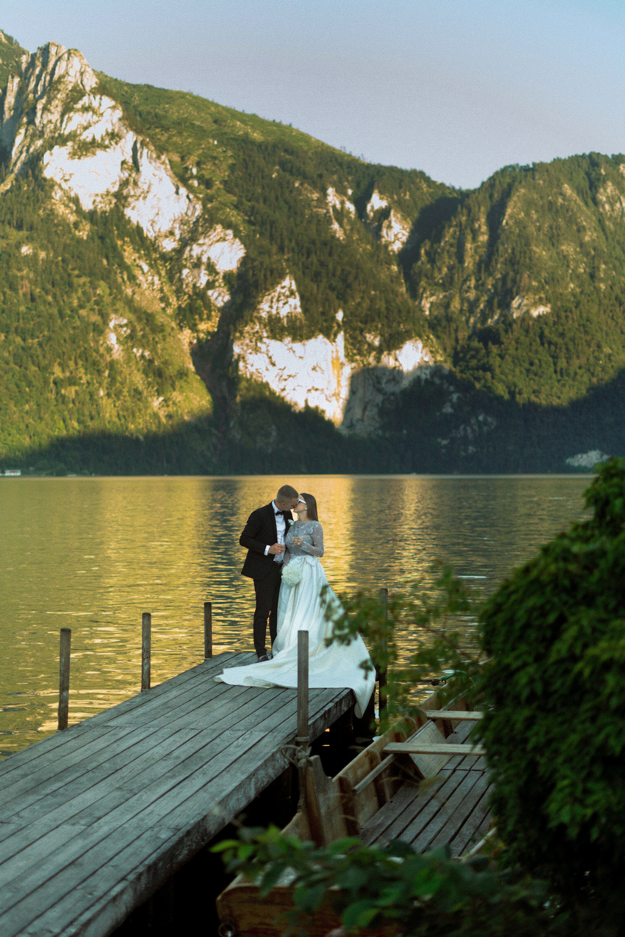 Cherished Moments: Christina & Anthony's Wedding. Raw Studio: Capturing Elegant weddings accross Europe