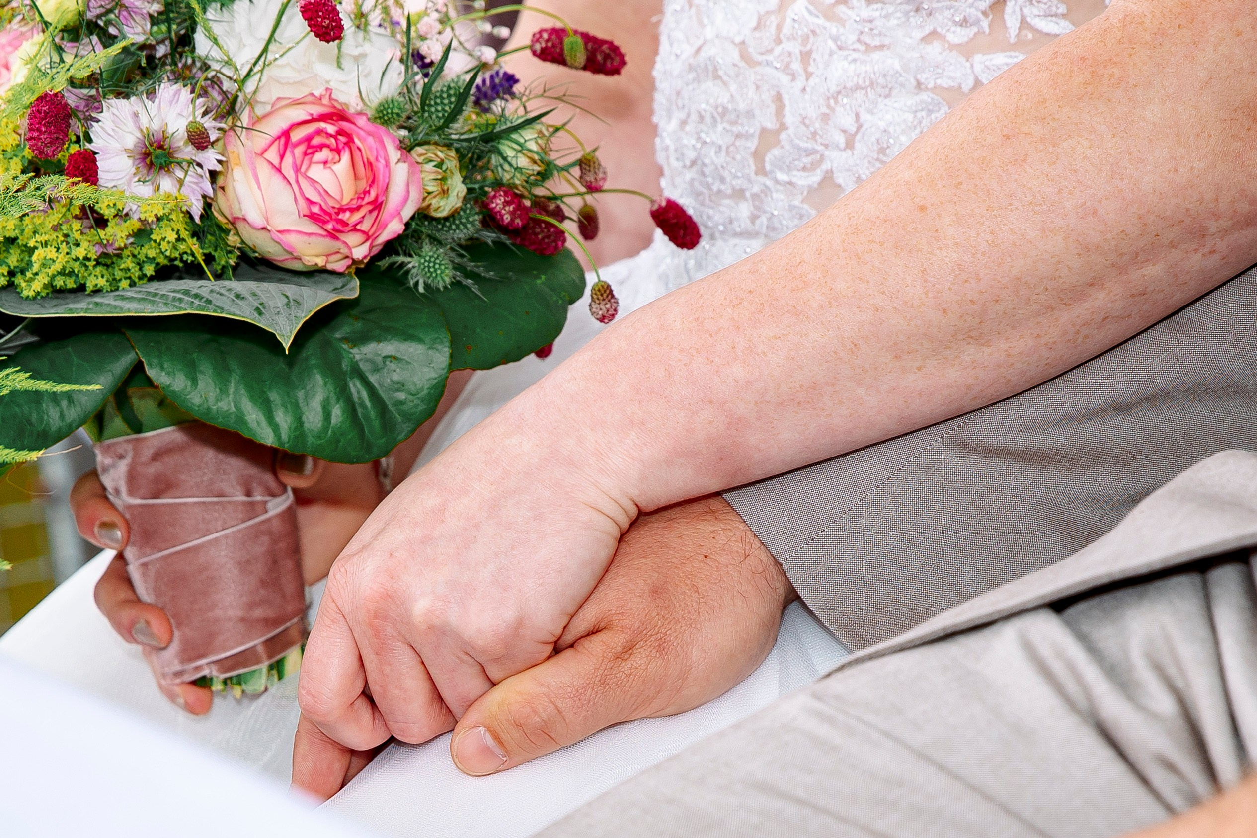 Standesamtliche Trauung in Bad Sassendorf. Fotograf NRW aus Wickede Ruhr, Milla Kunst