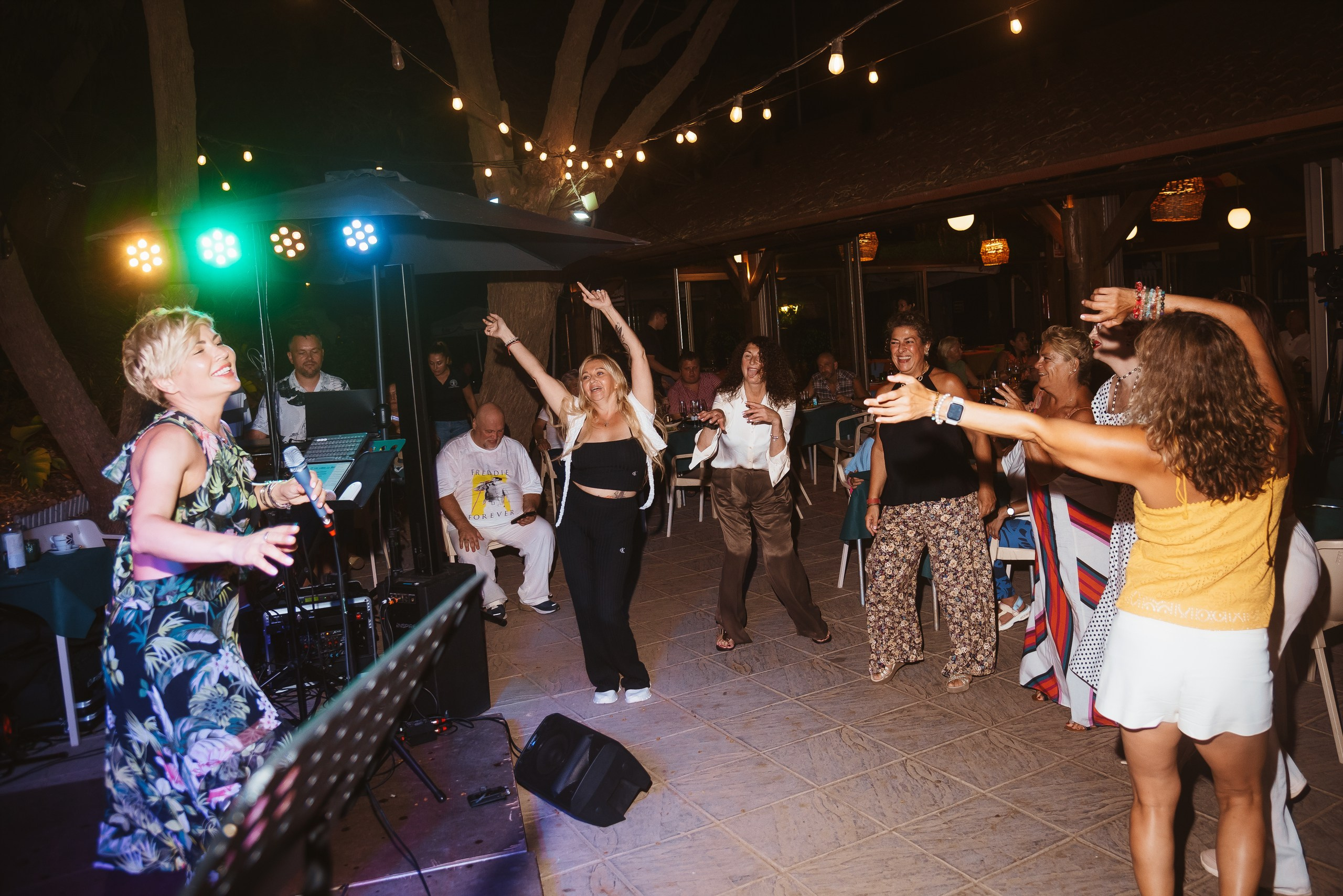 Photo report from a creative evening at the El Bosque Animado restaurant, Torrevieja
