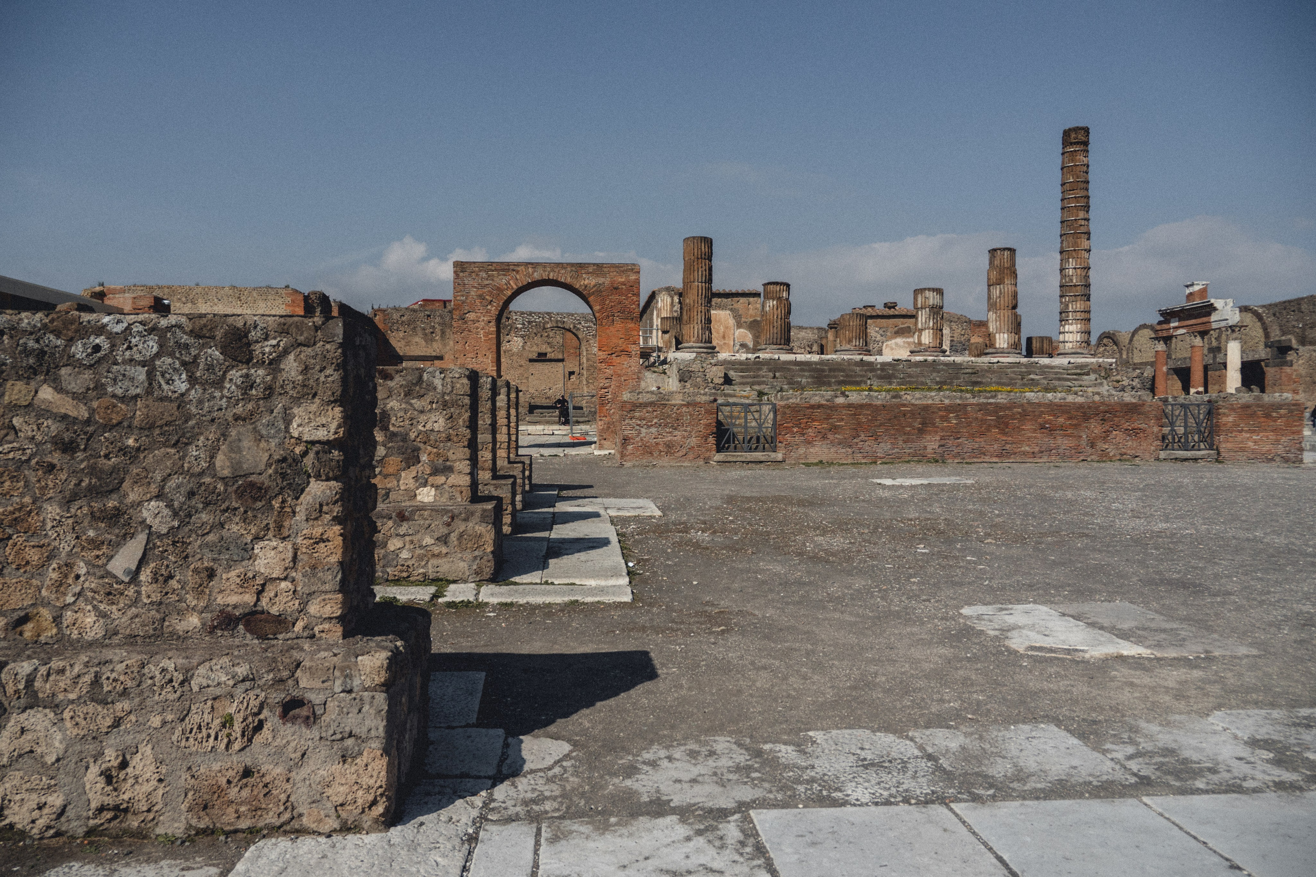 Pompeii. Photographe sur Cote d’Azur. Portraits de familles, couples, enfants, événements