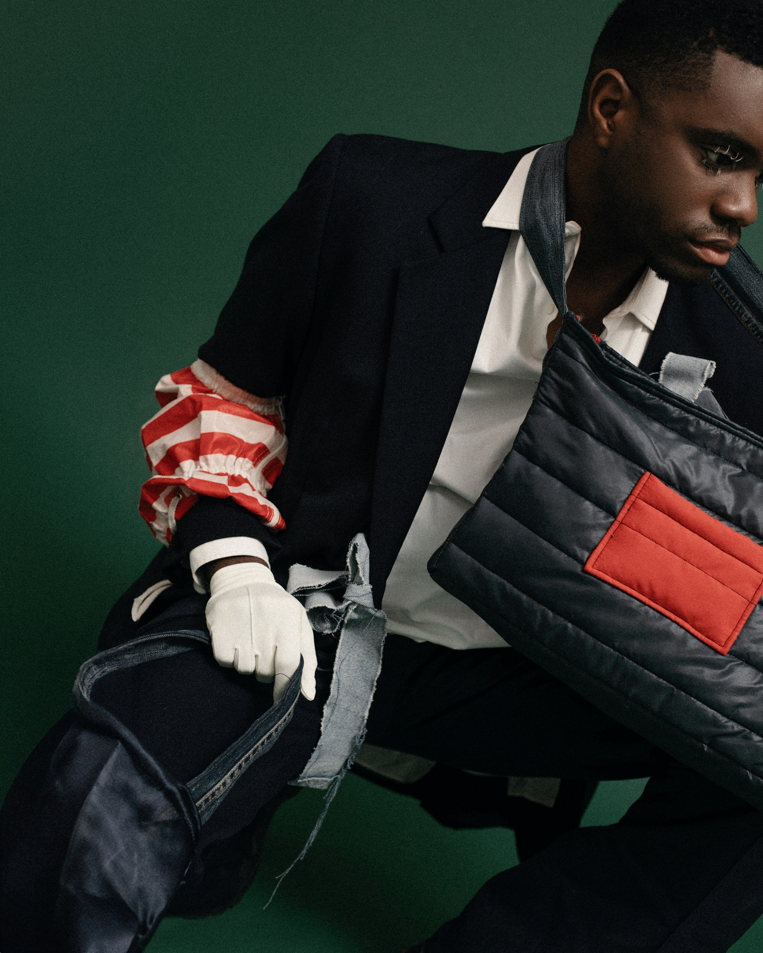 Garage Sale Bags & Accessories visual campaign. Aura Studio / co-design space