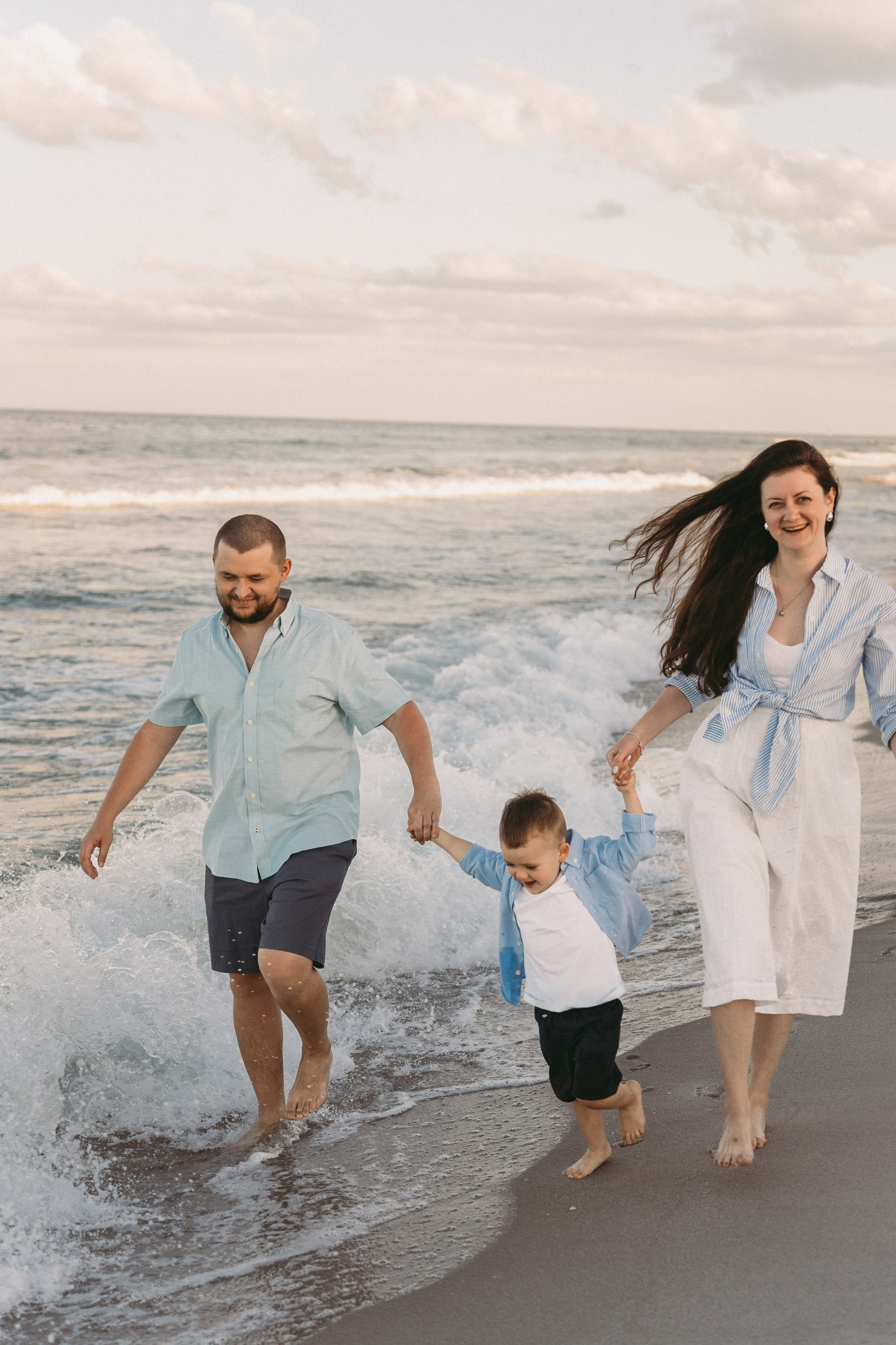 Ocean Family Photography – Breathtaking Coastal Memories. Alisa Tant — Family and newborn photographer Bucks County, Montgomery county, Philadelphia, NJ
