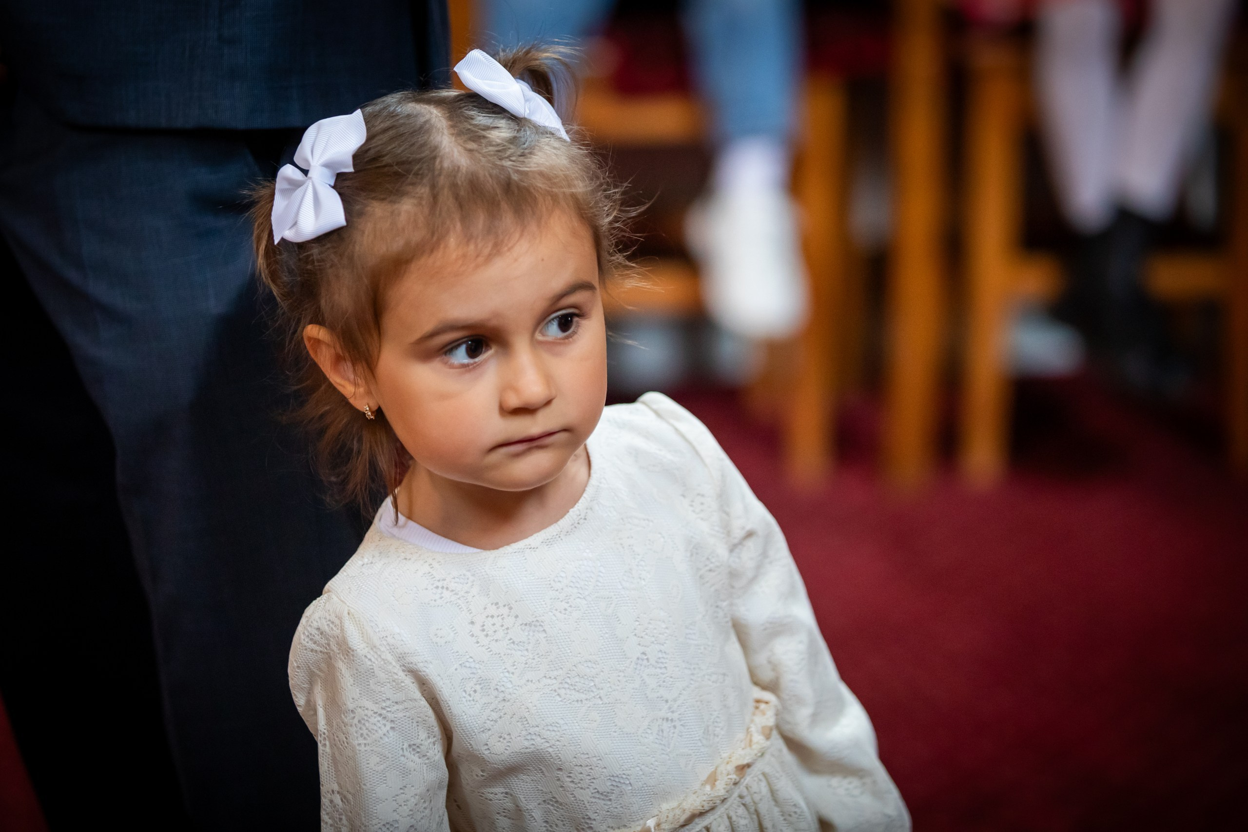 fotograf botez , fotografie botez Botoșani, fotograf Alin Chirilă, amintiri botez, fotografii botez, botez Miruna Parascheva, fotograf copii, fotografie botez în Botoșani-alt="botez , fotografie botez Alin Chirilă, amintiri botez, fotografii emoționante botez Botoșani"-- fotografii-botez-bebelus- amintiri-botez-micuț- moment-sfânt-crestinare- fotografie-emotionanta-botez- detalii-botez-bebelusi- parinti-fericiti-la-botez- fotograf-botez-profesionist- botez-in-biserica-ortodoxa- micuț-botezat-cu-emoție- zâmbete-și-lacrimi-la-botez- bebeluș-la-cristelniță- decor-botez-colorat- botez-cu-dragoste-și-credință- emotie-pura-la-botez- fotograf-botez-botosani- botez-iasi-suceava-fotograf- amintiri-nepretuite-botez-- Preotul ținându-l pe micuțul Mathias Gabriel la botez, în biserica Înălțarea Domnului, Copălău - Detalii de la botezul lui Mathias – lumânare, trusou și icoană - Familia lui Mathias Gabriel alături de micuț, în ziua botezului - Portret emoționant cu mama și bebelușul în brațe, în biserică,fotograf profesionist evenimente Botoșani, Iași, Suceava, Fălticeni, Bacău, Pașcani, Roman - AlinoFotoStudio by Alin Chirilă - servicii foto nuntă, botez, cununie, ședințe foto creative, albume personalizate, fotografii emoționante și calitative pentru cele mai importante momente din viață,fotograf nuntă Botoșani Alin Chirilă, ședință foto botez Iași - AlinoFotoStudio, servicii fotograf profesionist evenimente Suceava, fotograf cununie civilă Fălticeni - Alin Chirilă, album foto nuntă personalizat Bacău.“Bebeluș botezat în biserică, ținut în brațe de nași” • “Detaliu cu lumânarea de botez decorată cu flori albe” • “Părinți emoționați alături de copilul lor la ceremonia de botez” • “Masa festivă de botez cu decor tematic și tort personalizat” • “Momentul în care preotul toarnă apă sfințită pe fruntea bebelușului” “Bebeluș în rochie albă de botez, zâmbind în brațele mamei” • “Detaliu cu cruciulița de botez așezată pe o pernă de satin” • “Părinți și nași aprinzând lumânările în timpul ceremoniei de botez” • “Tort de botez decorat cu figurine tematice și numele copilului” • “Copil botezat dormind liniștit în pătuțul decorat festiv” • “Momentul în care preotul binecuvântează copilul în fața altarului” • “Invitați adunându-se în jurul mesei festive la petrecerea de botez” • “Bebeluș ținând în mână o jucărie personalizată primită la botez” • “Familie fericită pozând împreună după ceremonia de botez” • “Decor tematic cu baloane și flori la locația petrecerii de botez” fotograf Botoșani fotograf evenimente fotograf botez Alin Chirila fotograf alinofotostudio.fotograf botez Amelis Maria, fotografie botez Botoșani, fotograf Alin Chirilă, amintiri botez, fotografii botez, botez Amelis Maria, fotograf copii, fotografie botez în Botoșani,