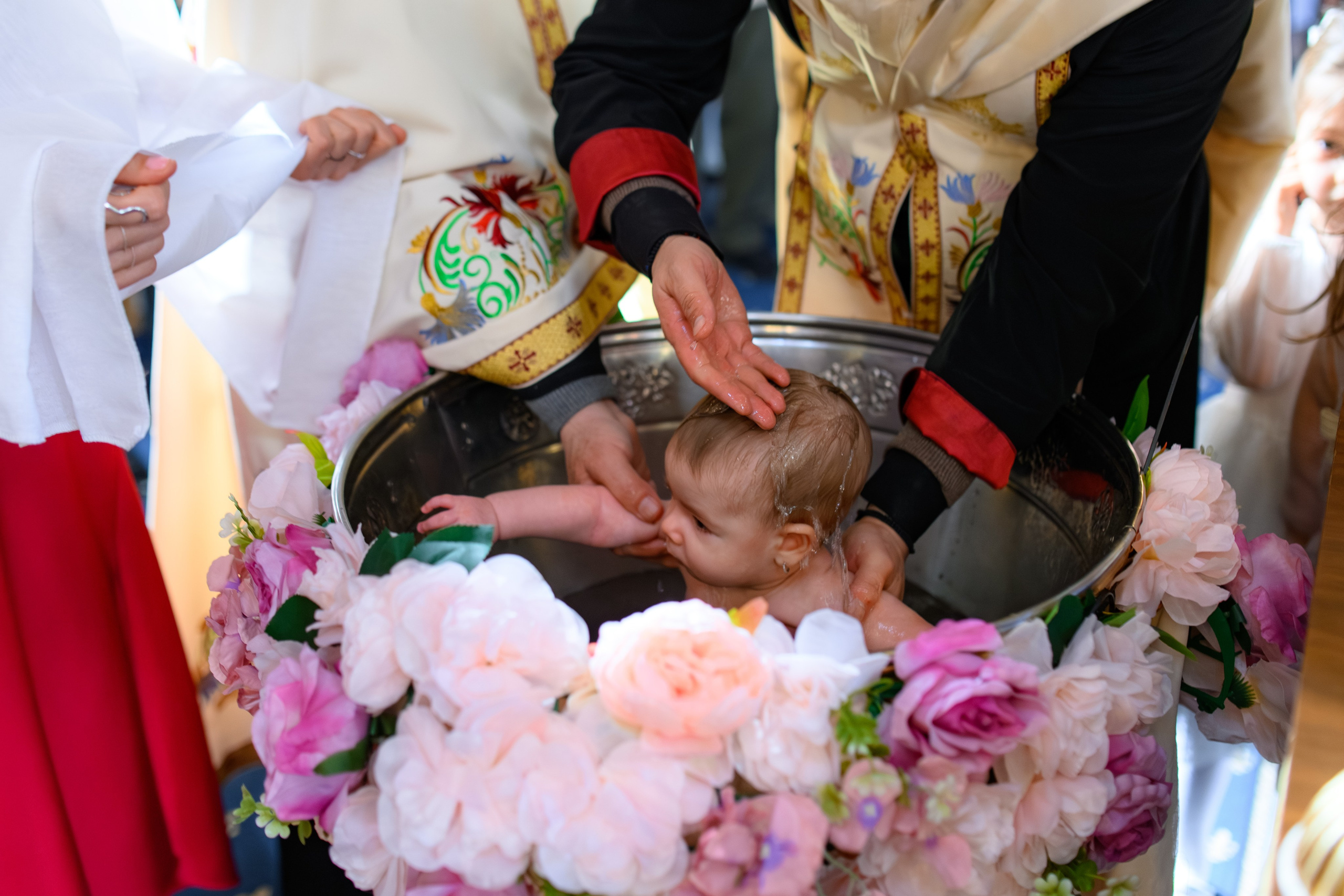Botez Carolina Ioana. Cătălin Lazăr Photography — Fotografie de nuntă și evenimente premium în România și Europa