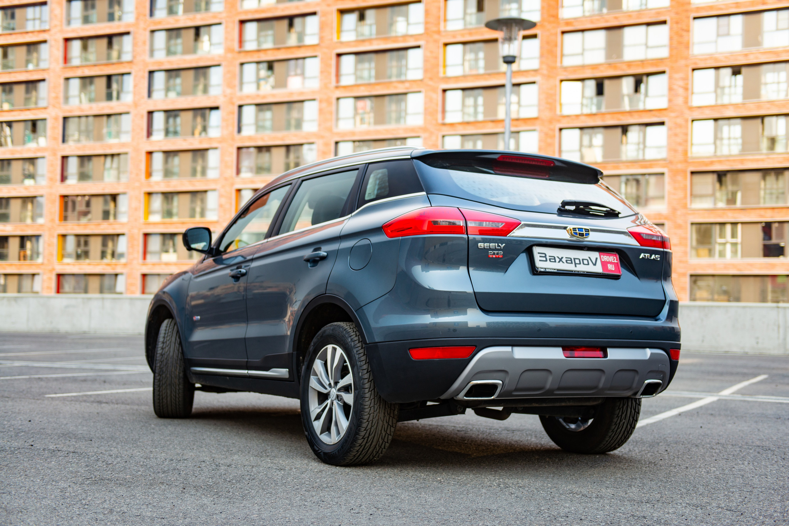 Фотосъемка автомобиля Geely Atlas. ФОТОГРАФ МЕКСИКА КИНТАНА-РОО