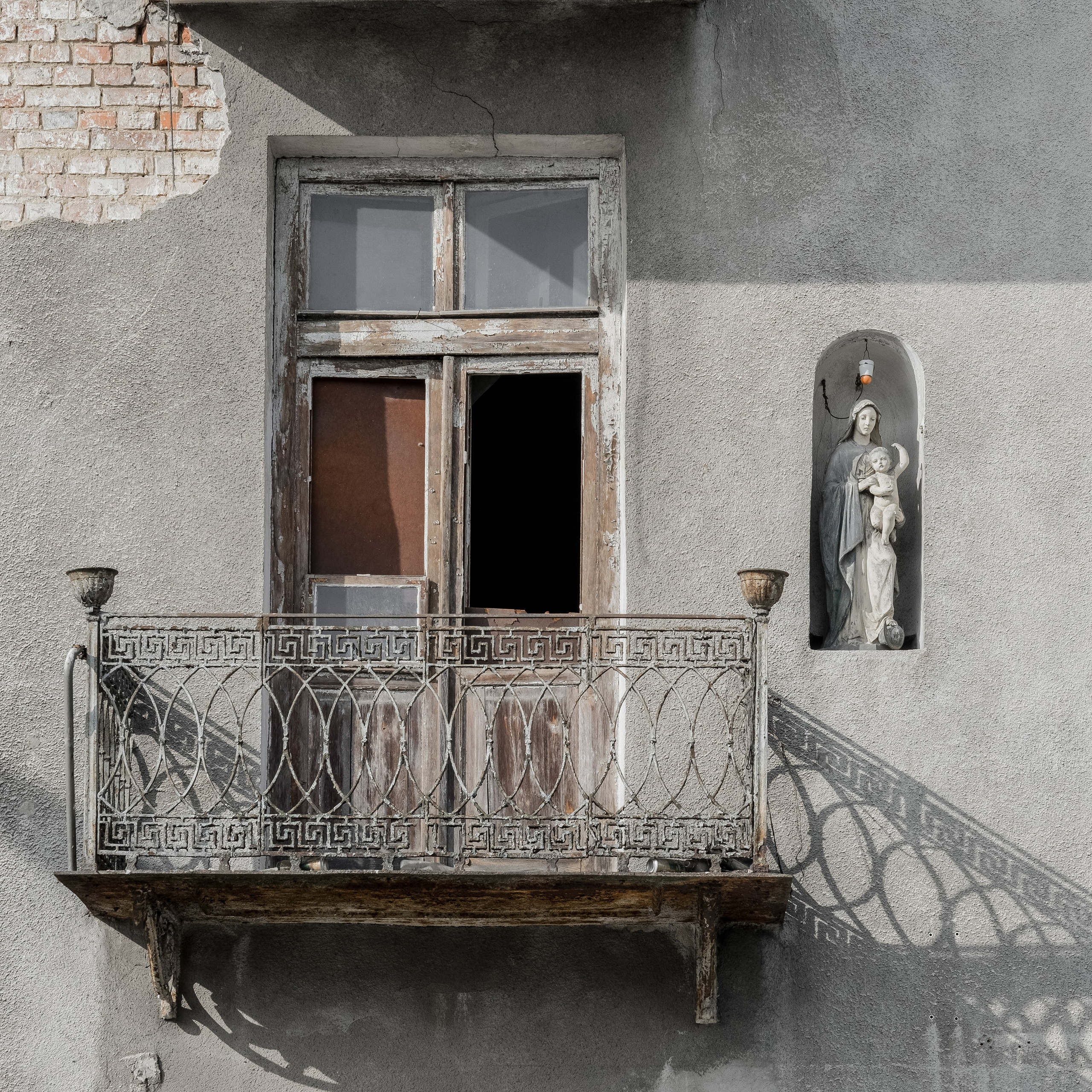 Kapliczki Warszawskie. Photographer Anastasiya Dubrovina