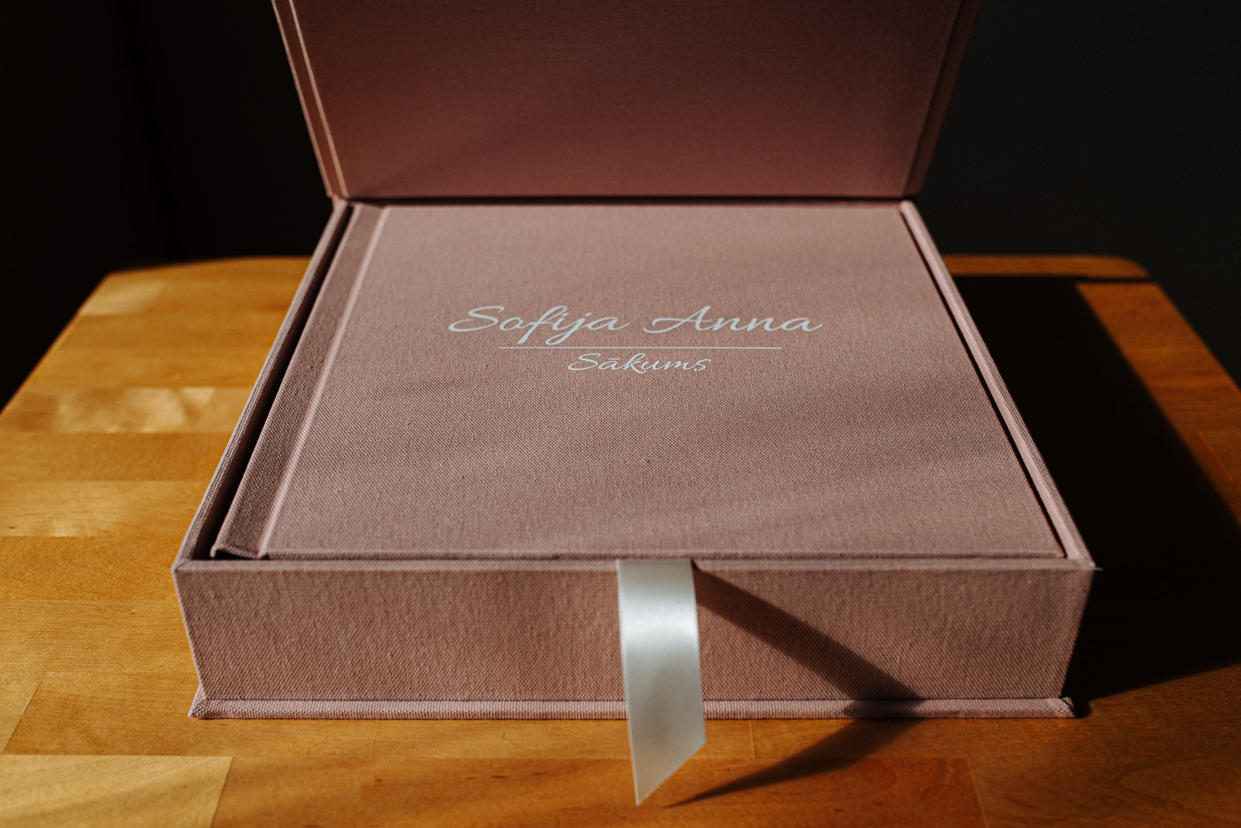 Īsta ģimenes foto grāmata