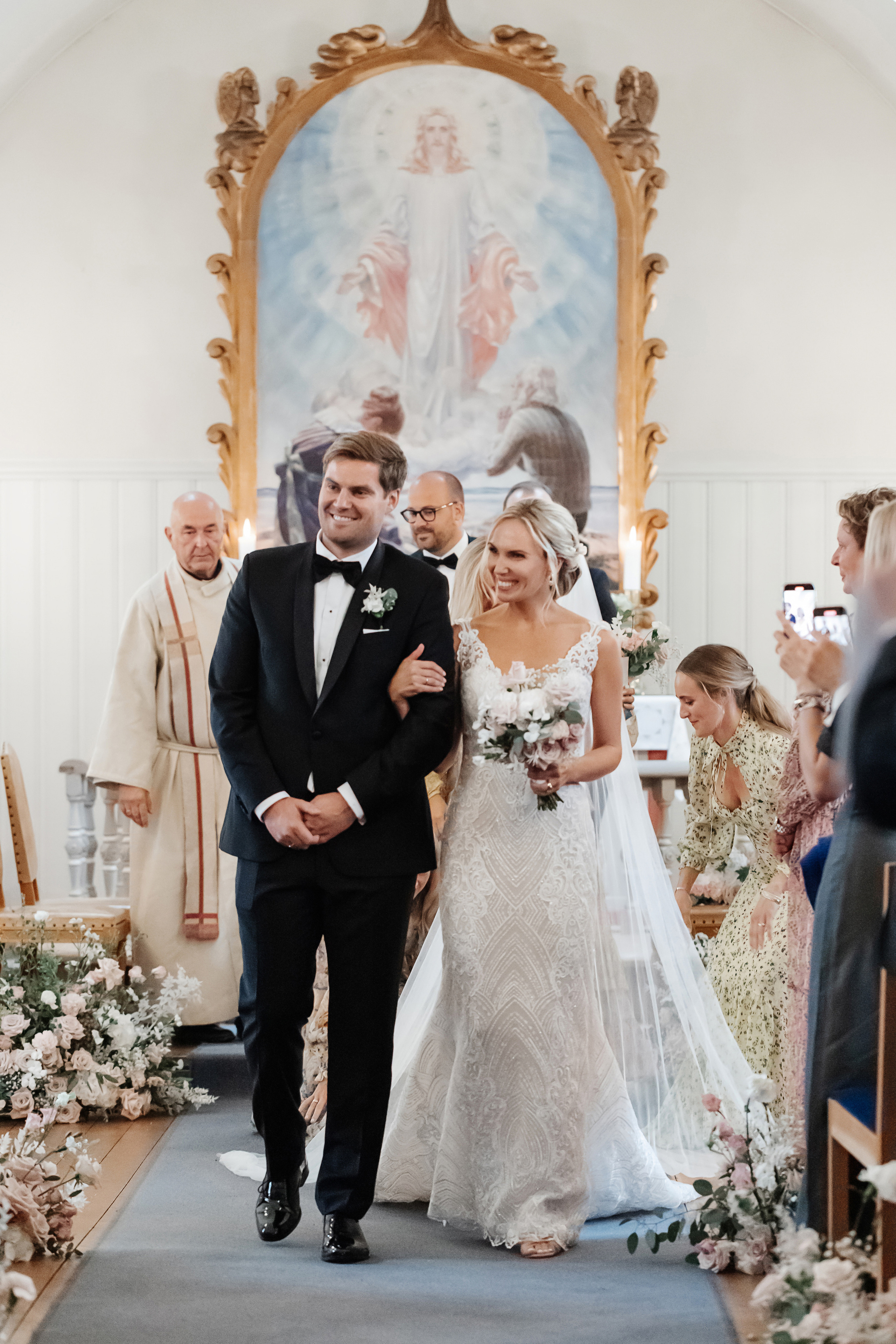 Wedding photographer in Tallinn. Wedding Photographer in Marbella, Como, Tuscany, Cannes