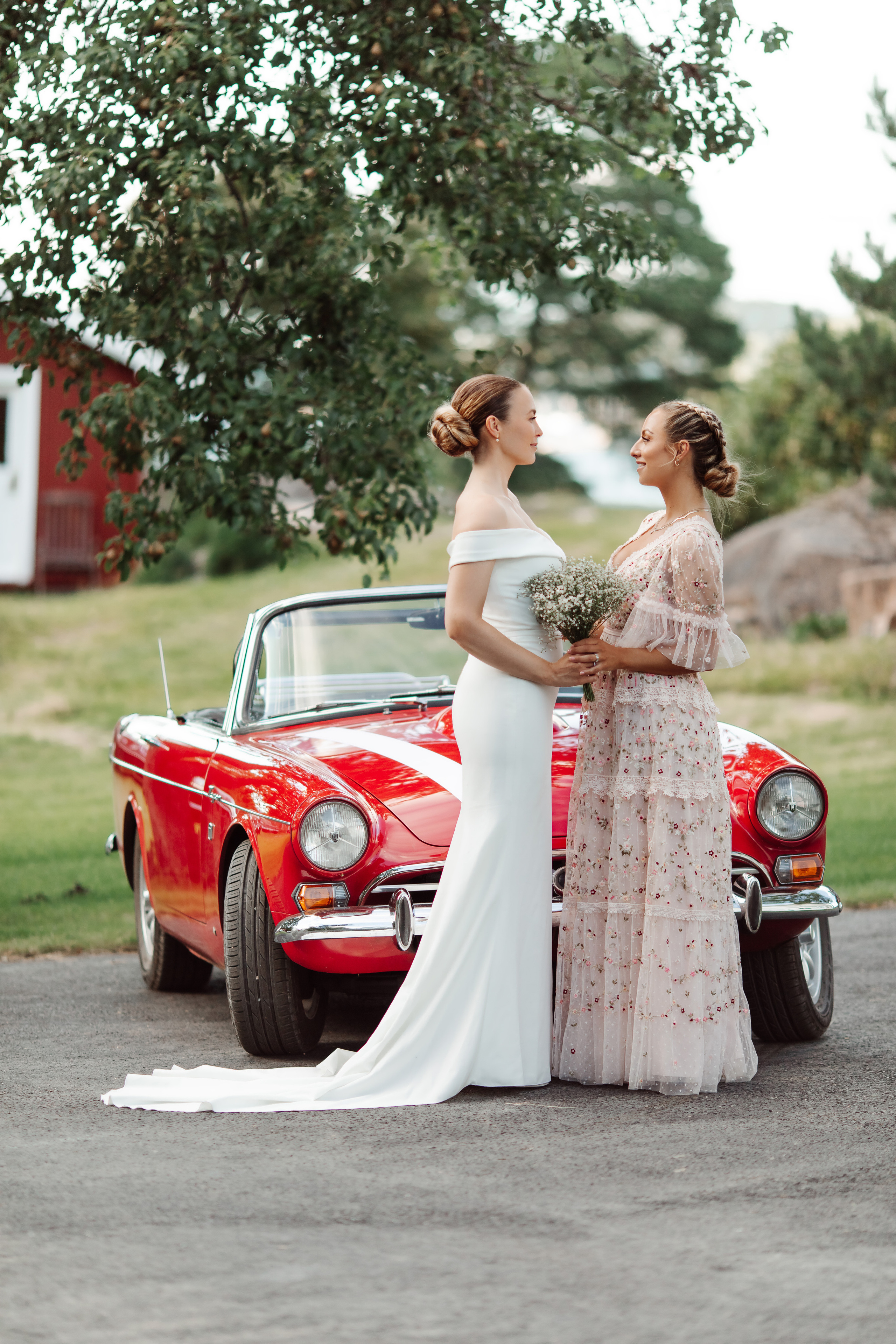 Wedding photographer in Tallinn. Wedding Photographer in Marbella, Como, Tuscany, Cannes