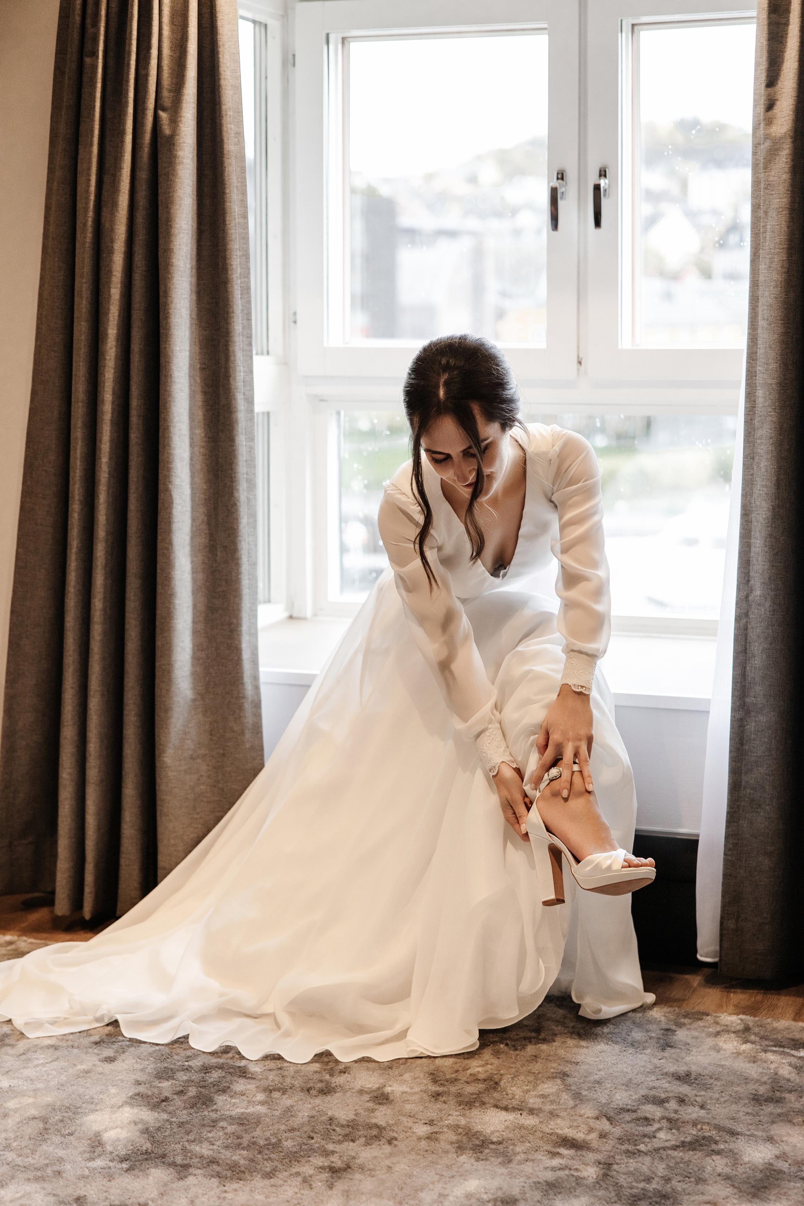 Wedding photographer in Tallinn. Wedding Photographer in Marbella, Como, Tuscany, Cannes