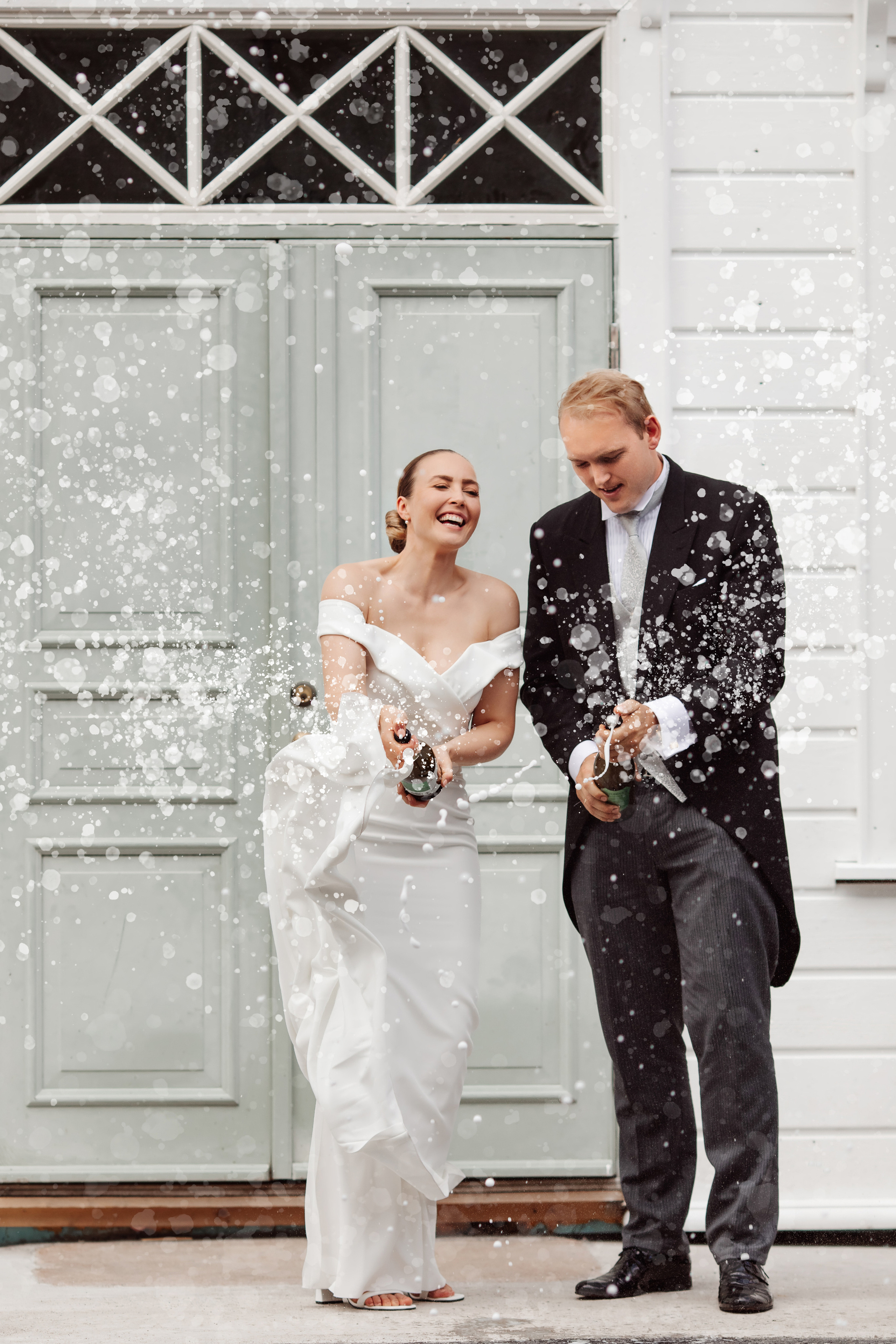 Wedding photographer in Tallinn. Wedding Photographer in Marbella, Como, Tuscany, Cannes