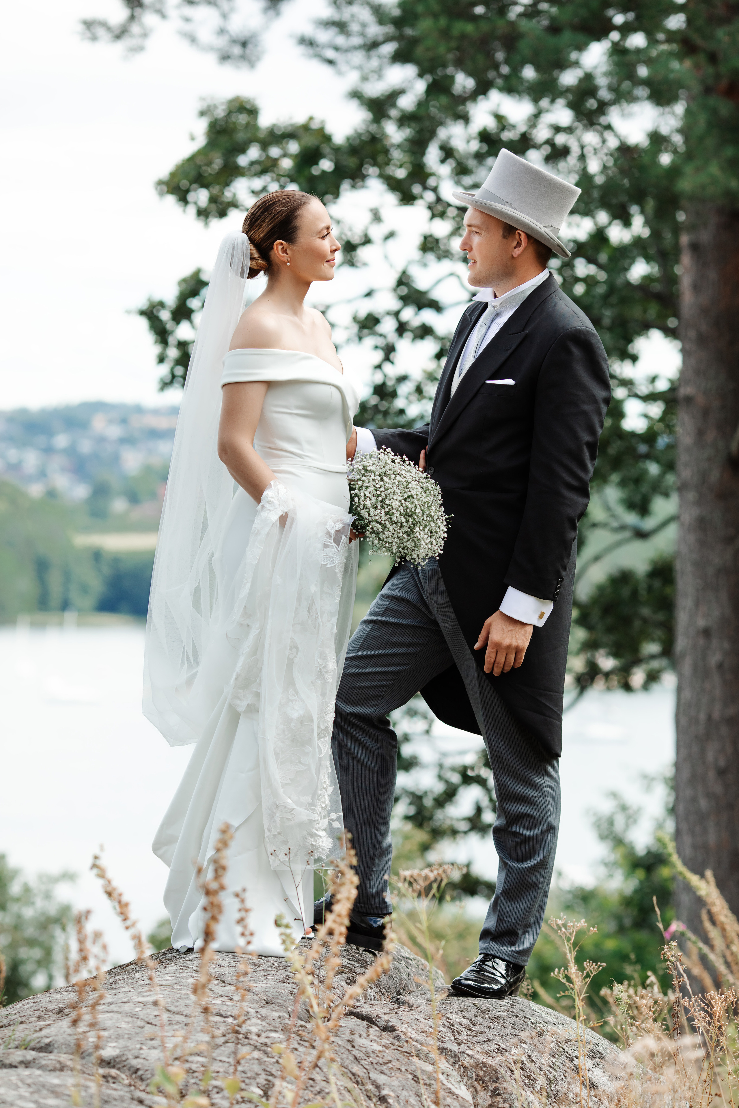 Wedding photographer in Tallinn. Wedding Photographer in Marbella, Como, Tuscany, Cannes