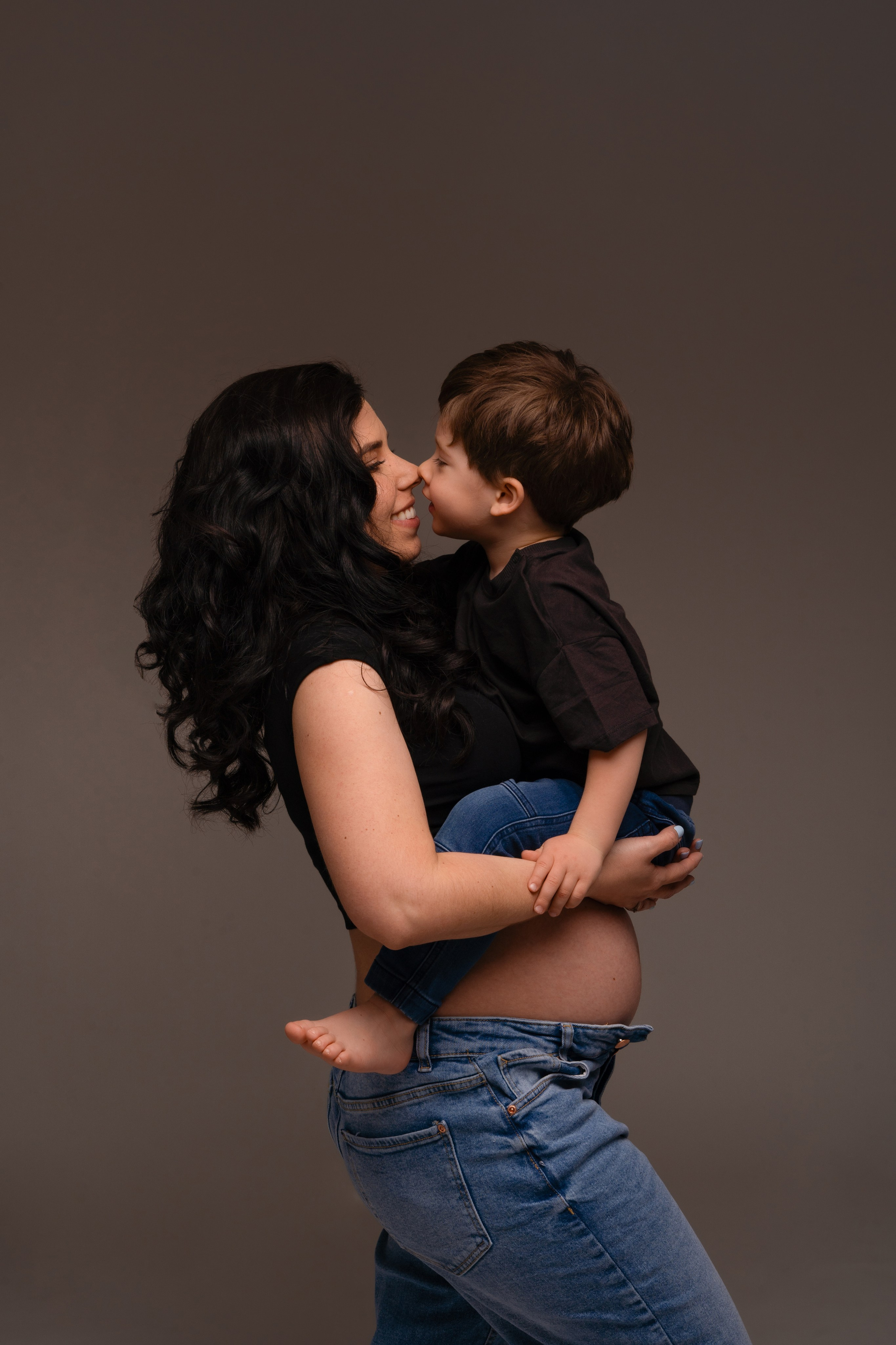 Sesja ciązowa. Fotograf Łódź - sesja ciążowa, noworodkowa, dziecięca. Studio w Łodzi