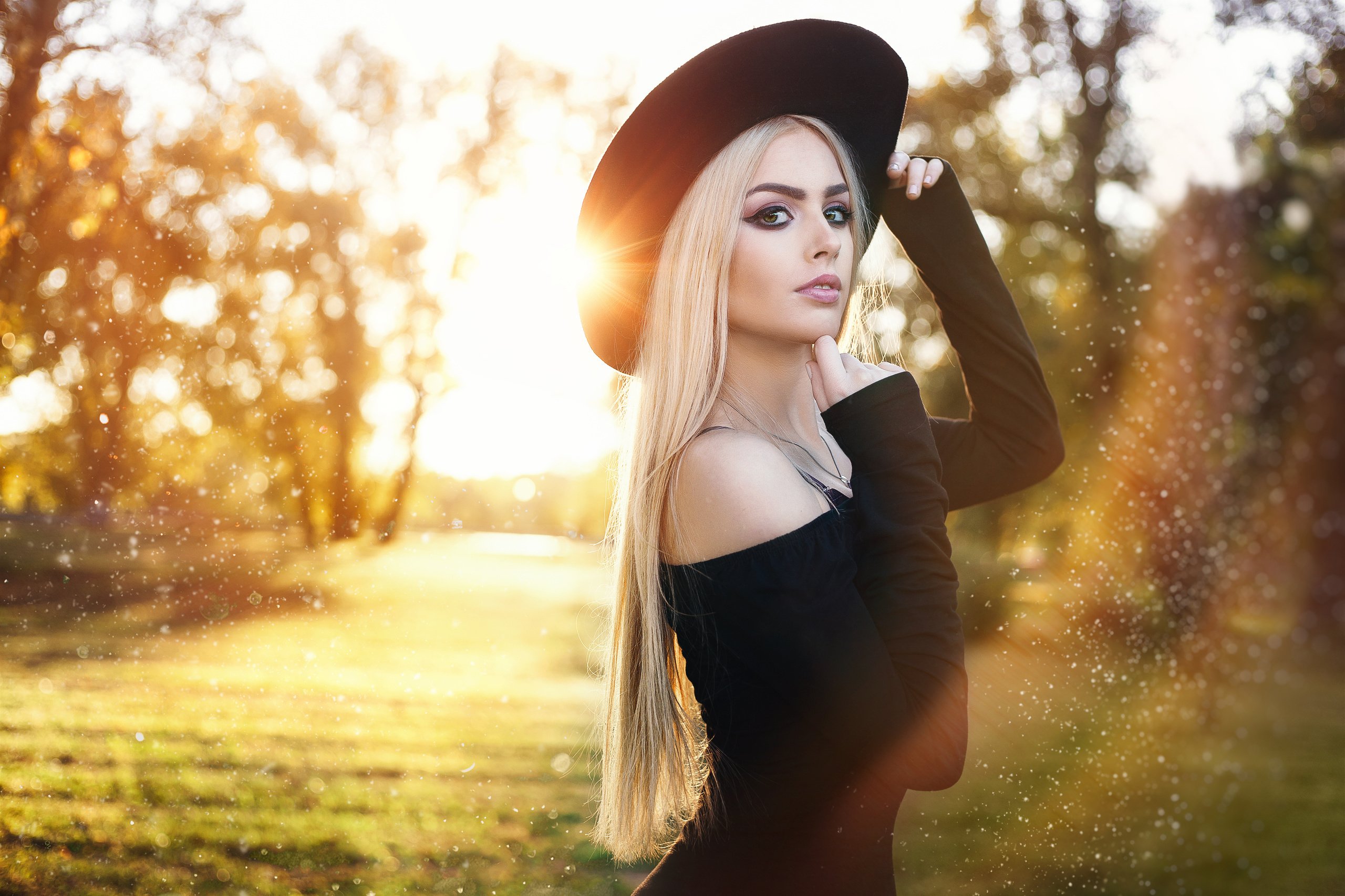 Smilyanic Outdoor Portraits. Mark Smilyanic | Portrait and Adventure Photographer from Belgrade