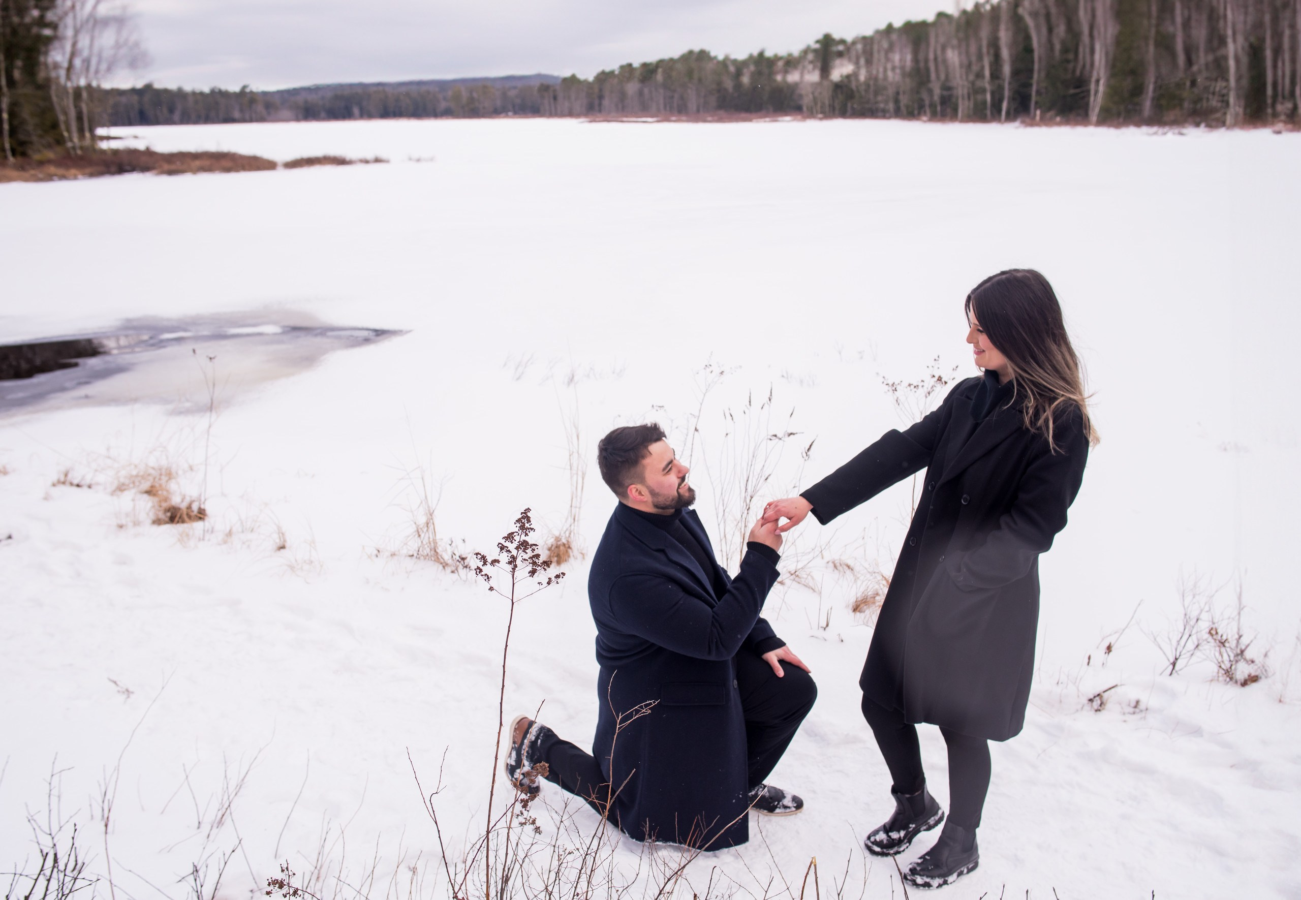 A Love Story in the Snow: Photo Shoot and Surprise Proposal. Wedding photographer in Orlando, Boston & New York Anderson Marques