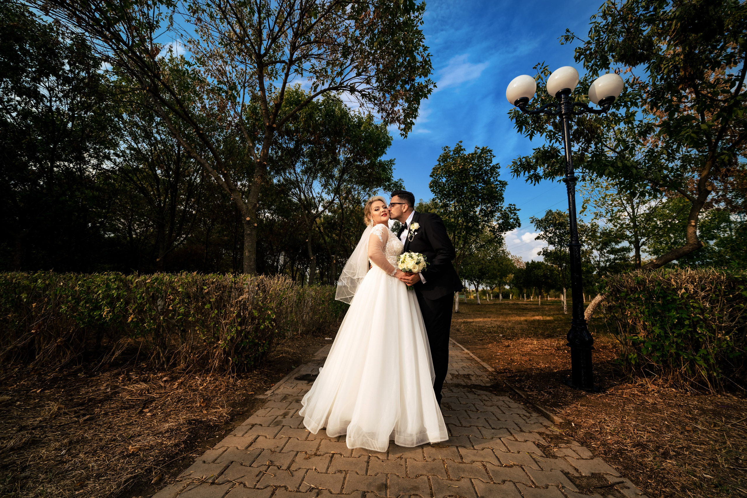 Laura & Bogdan. Acasă