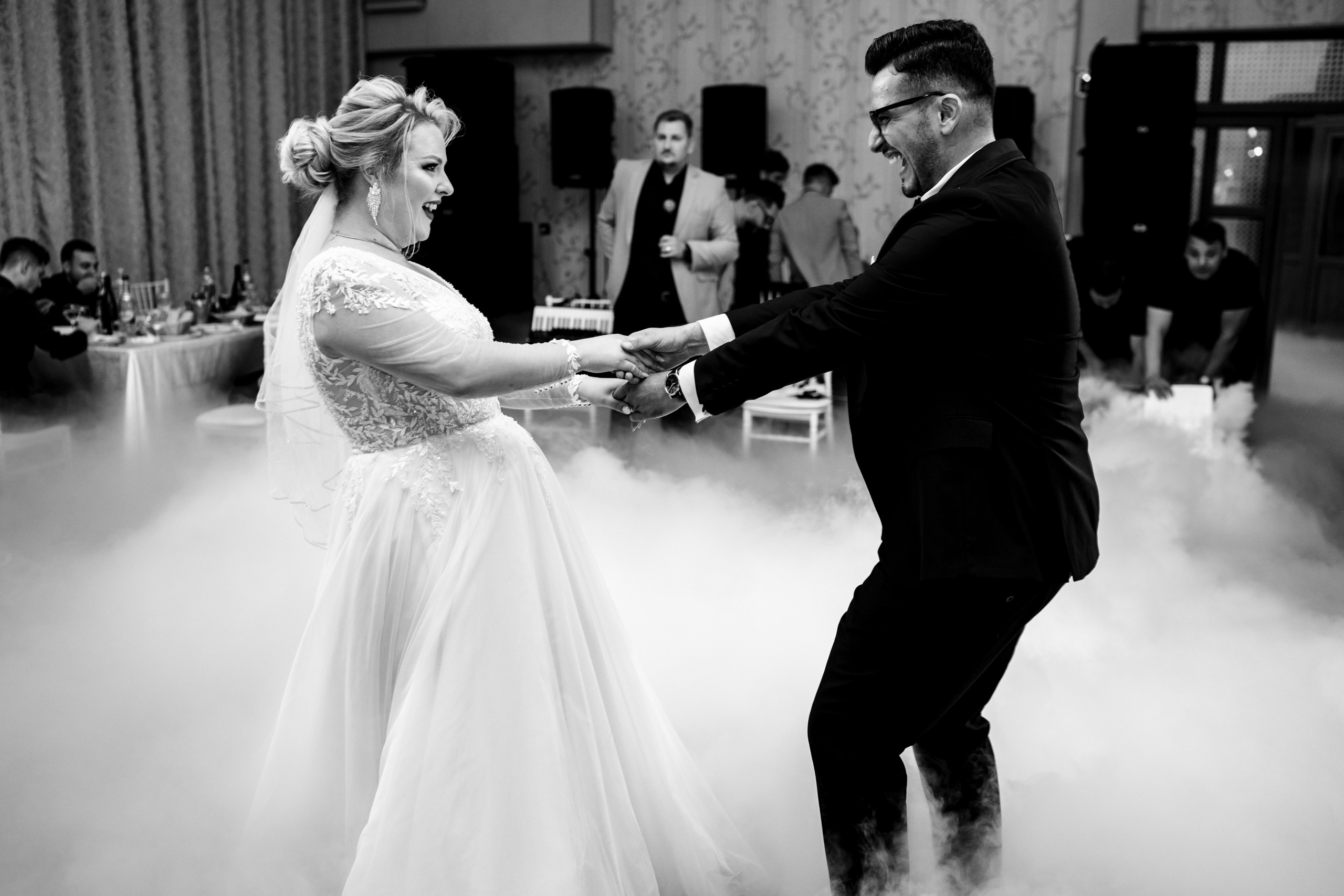 Laura & Bogdan. Acasă