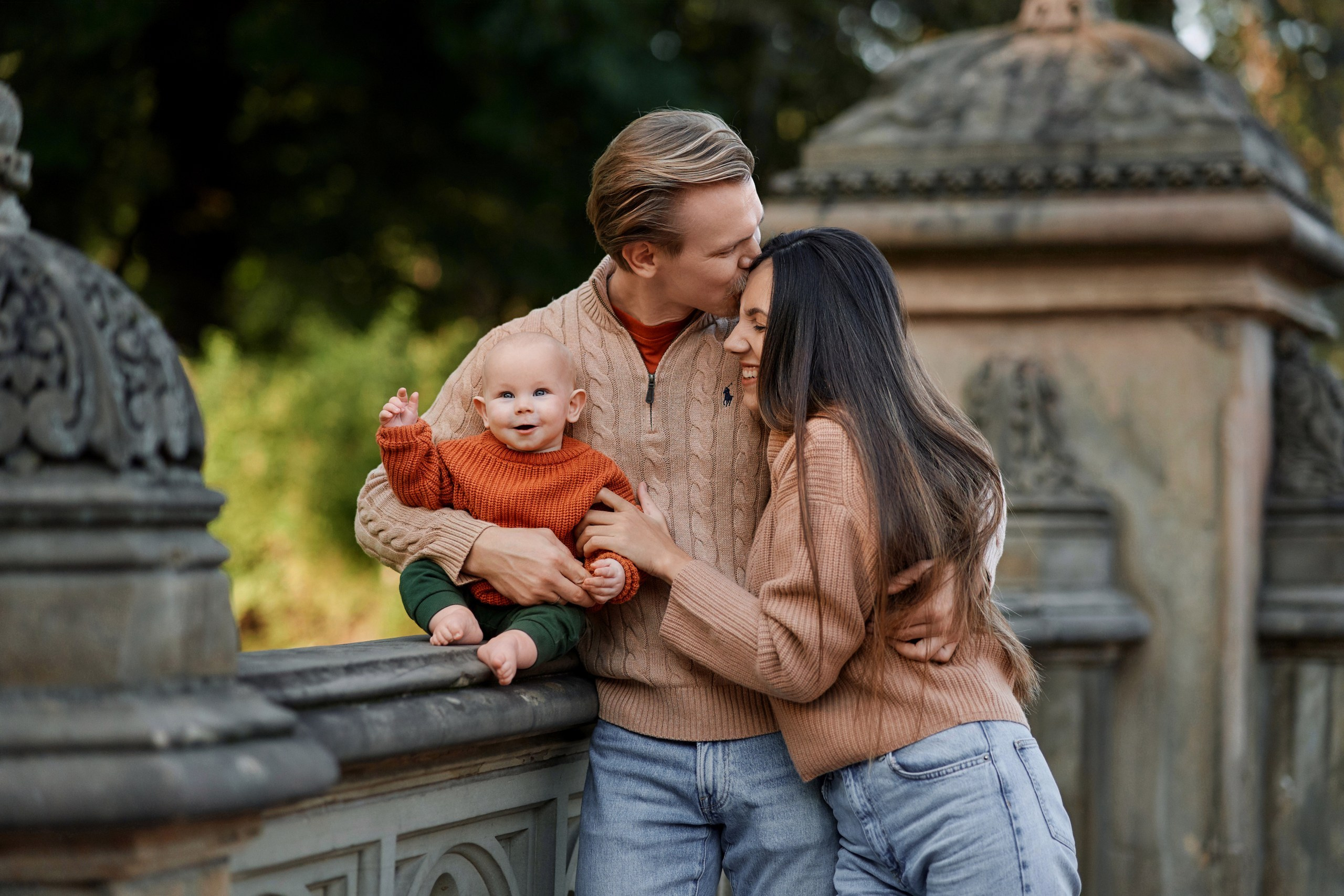 Family photo service New York / Experienced photographer. Professional Wedding and event photographer USA New York